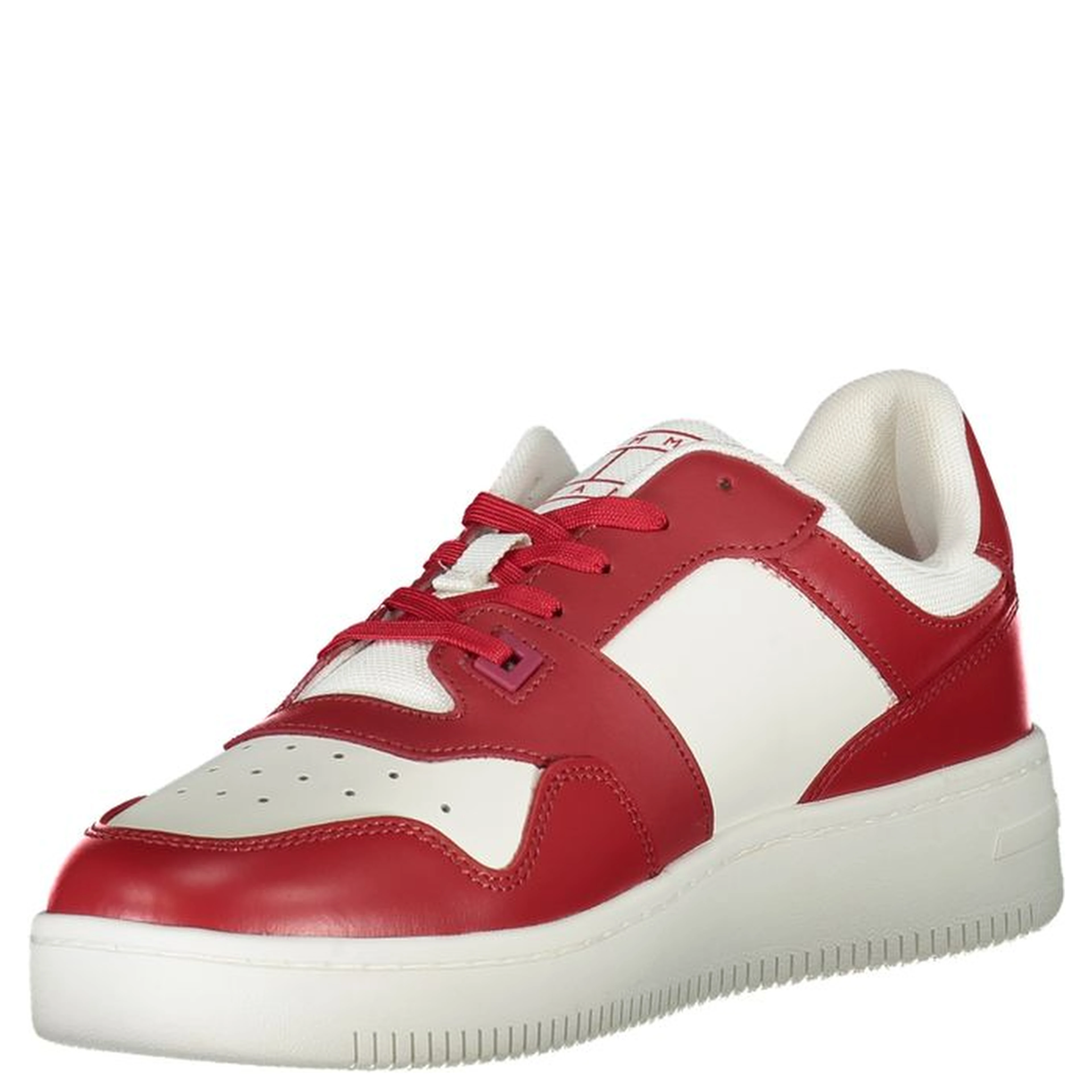 Low-top sneakers in a red and white colorway