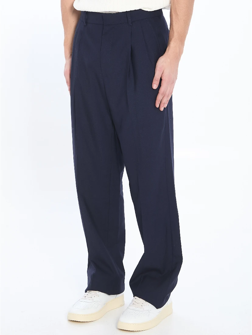 Tailored trousers with front pleats