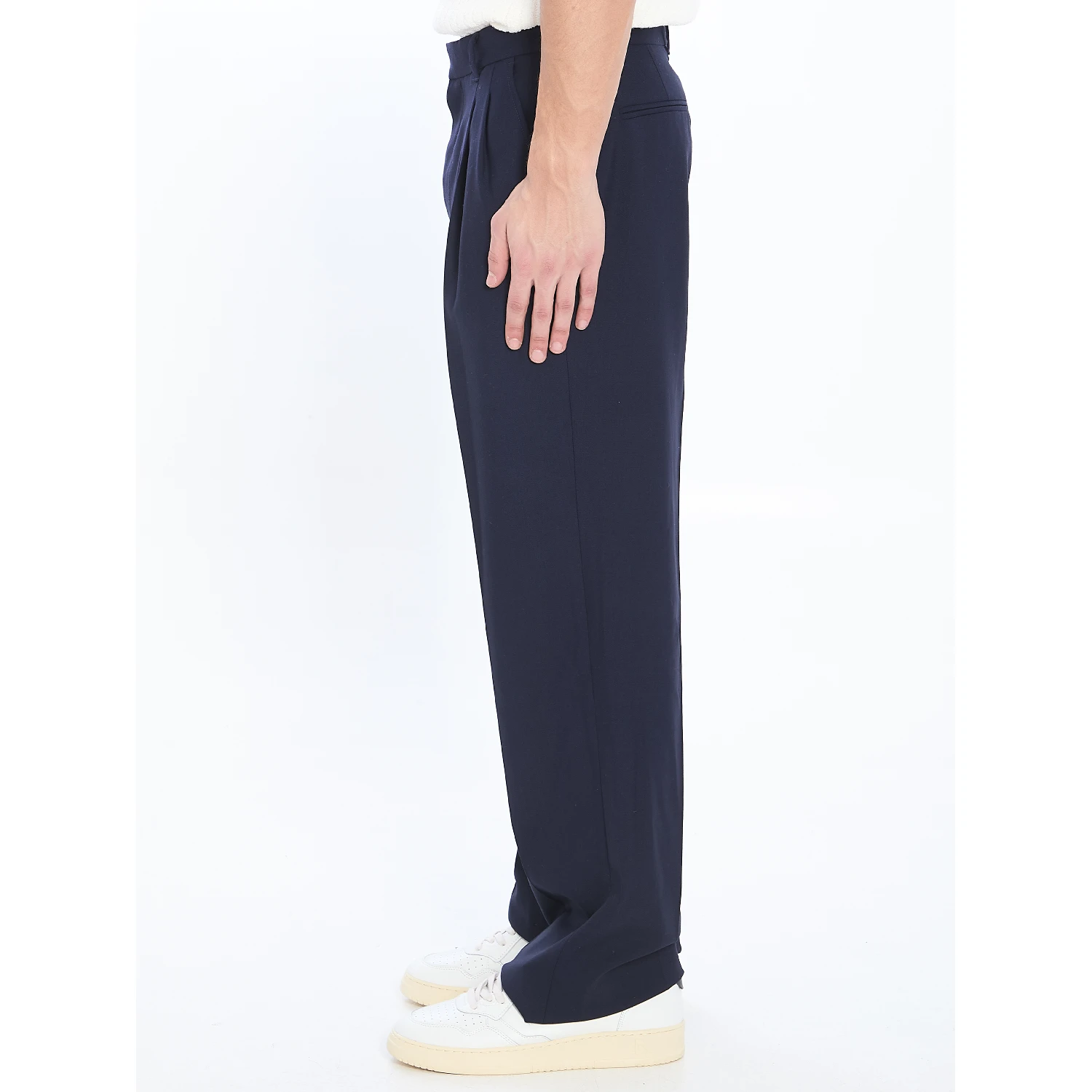 Tailored trousers with front pleats