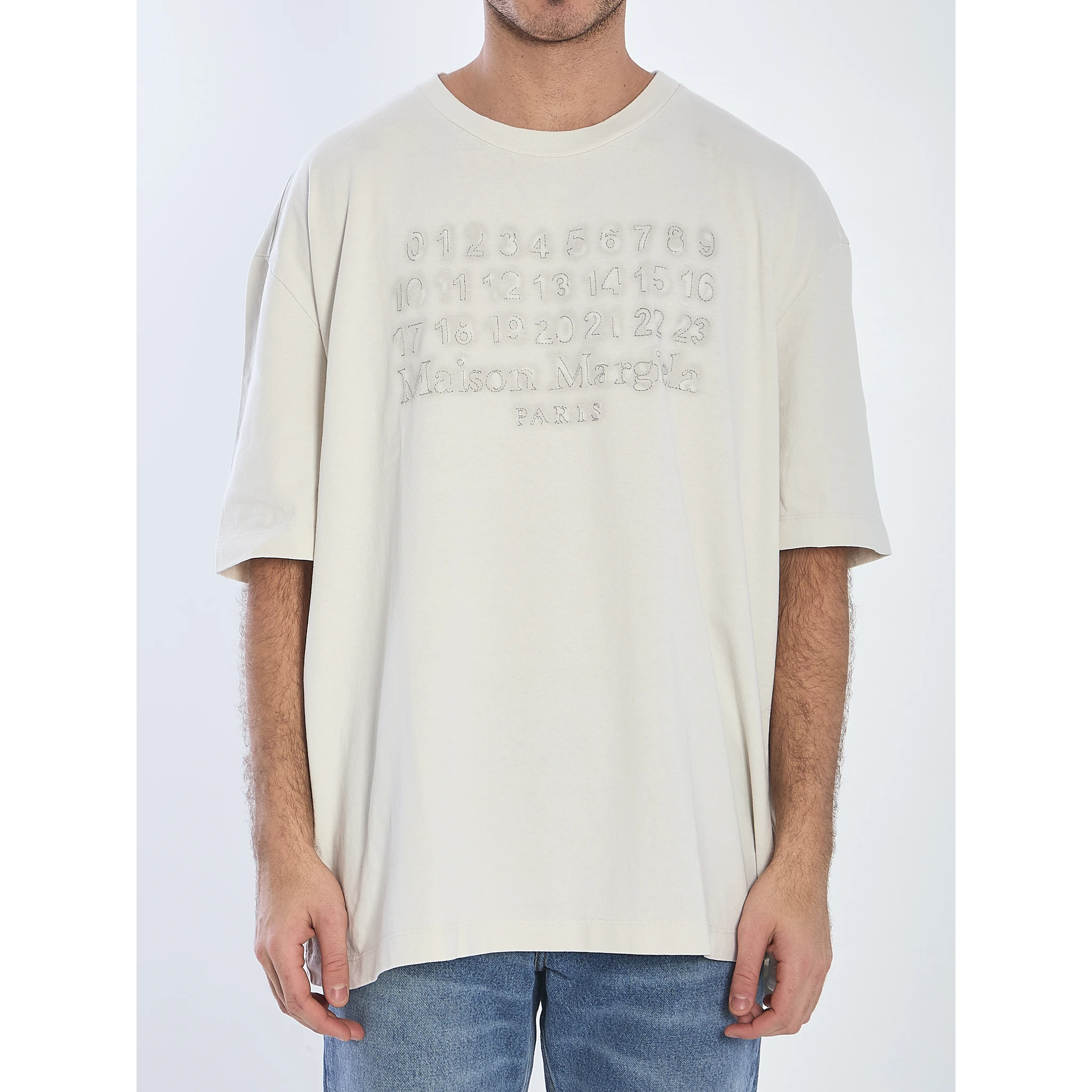 T-shirt with embroidered logo