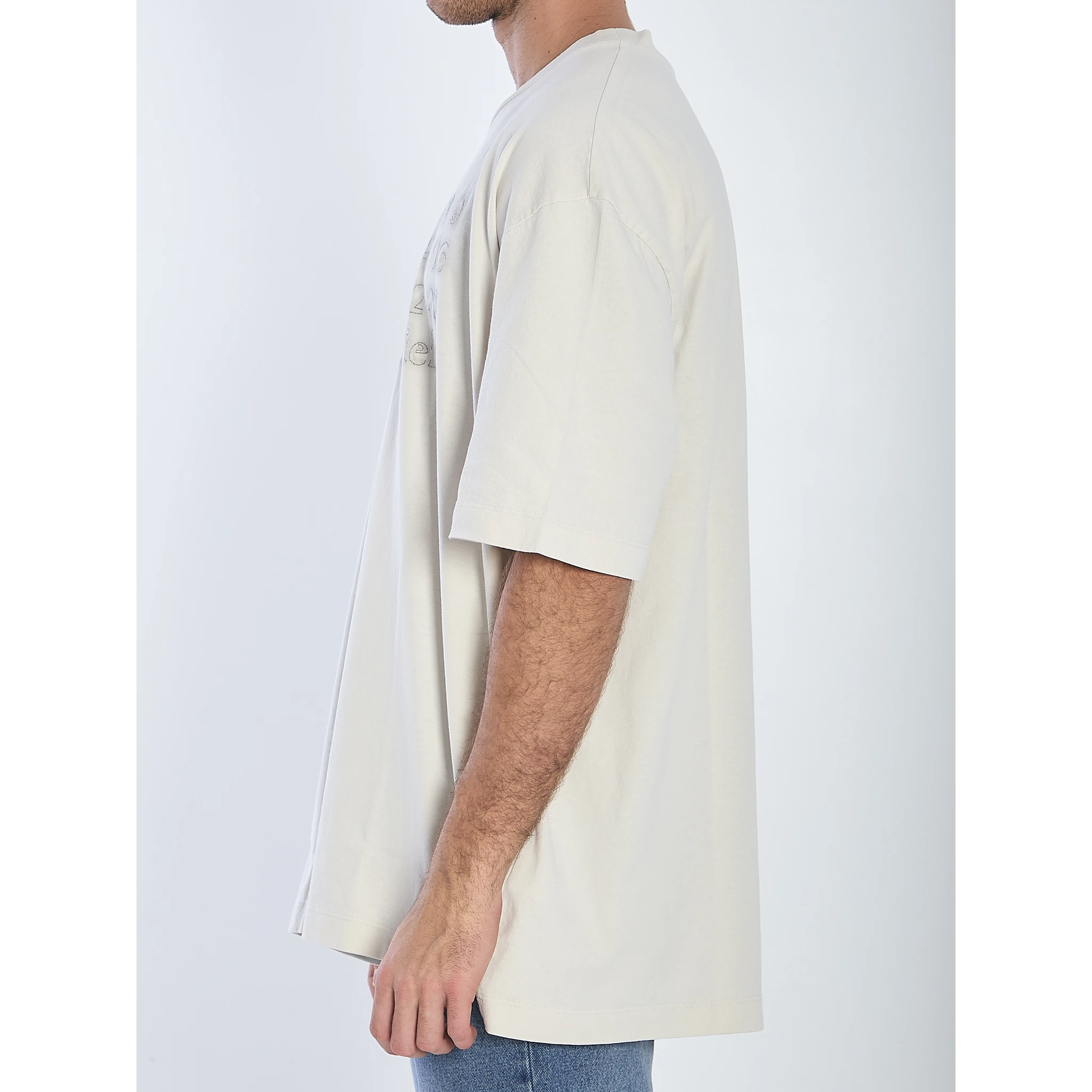 T-shirt with embroidered logo