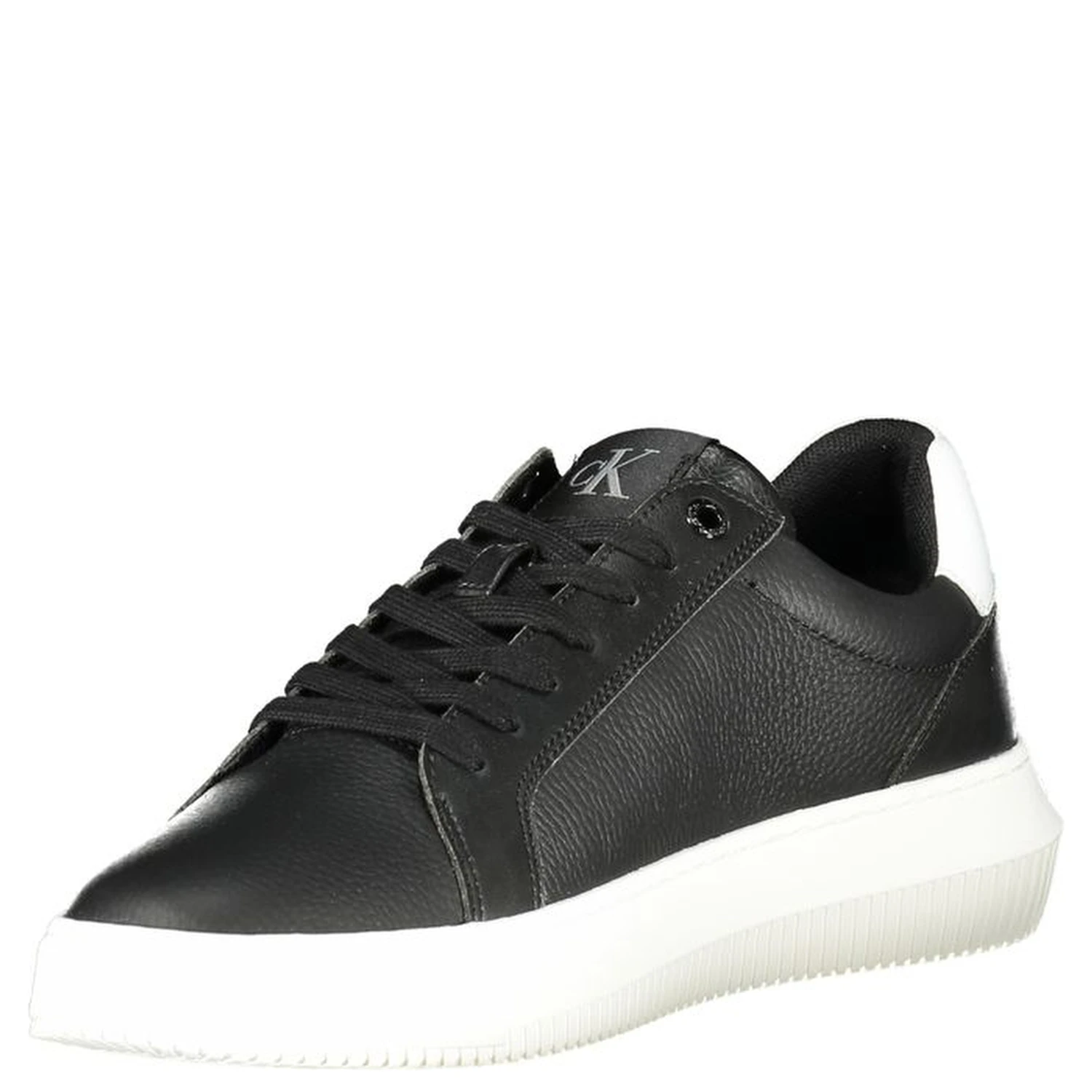 Casual Low Top Sneakers