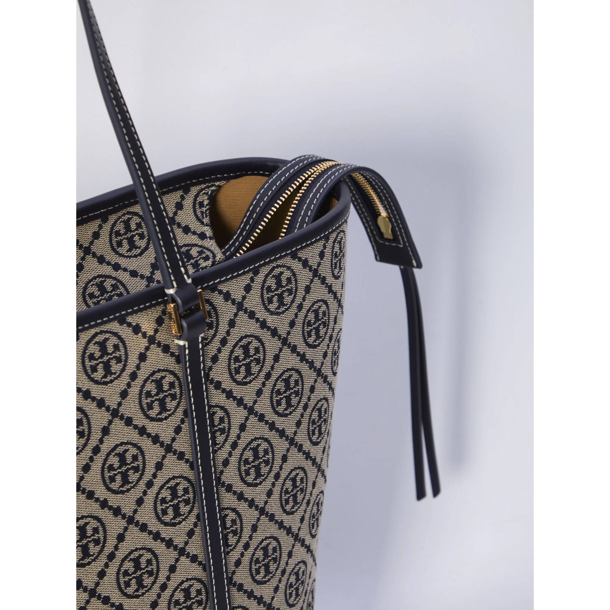 T Monogram Zip Tote bag