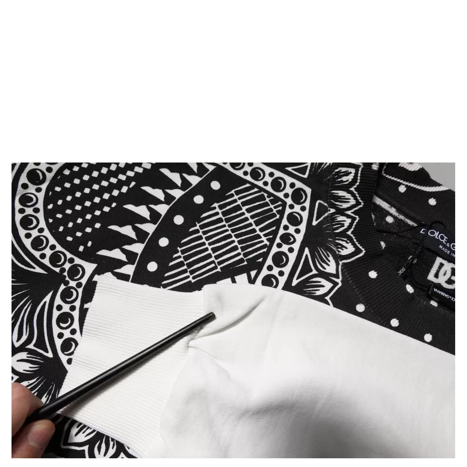 White Black Printed Cotton Sweatshirt Sweater