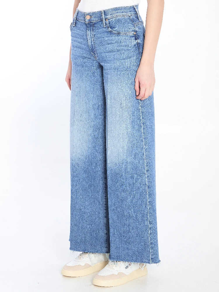 The Undercover Sneak jeans alternative