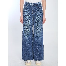 The Swisher Sneak Fray jeans