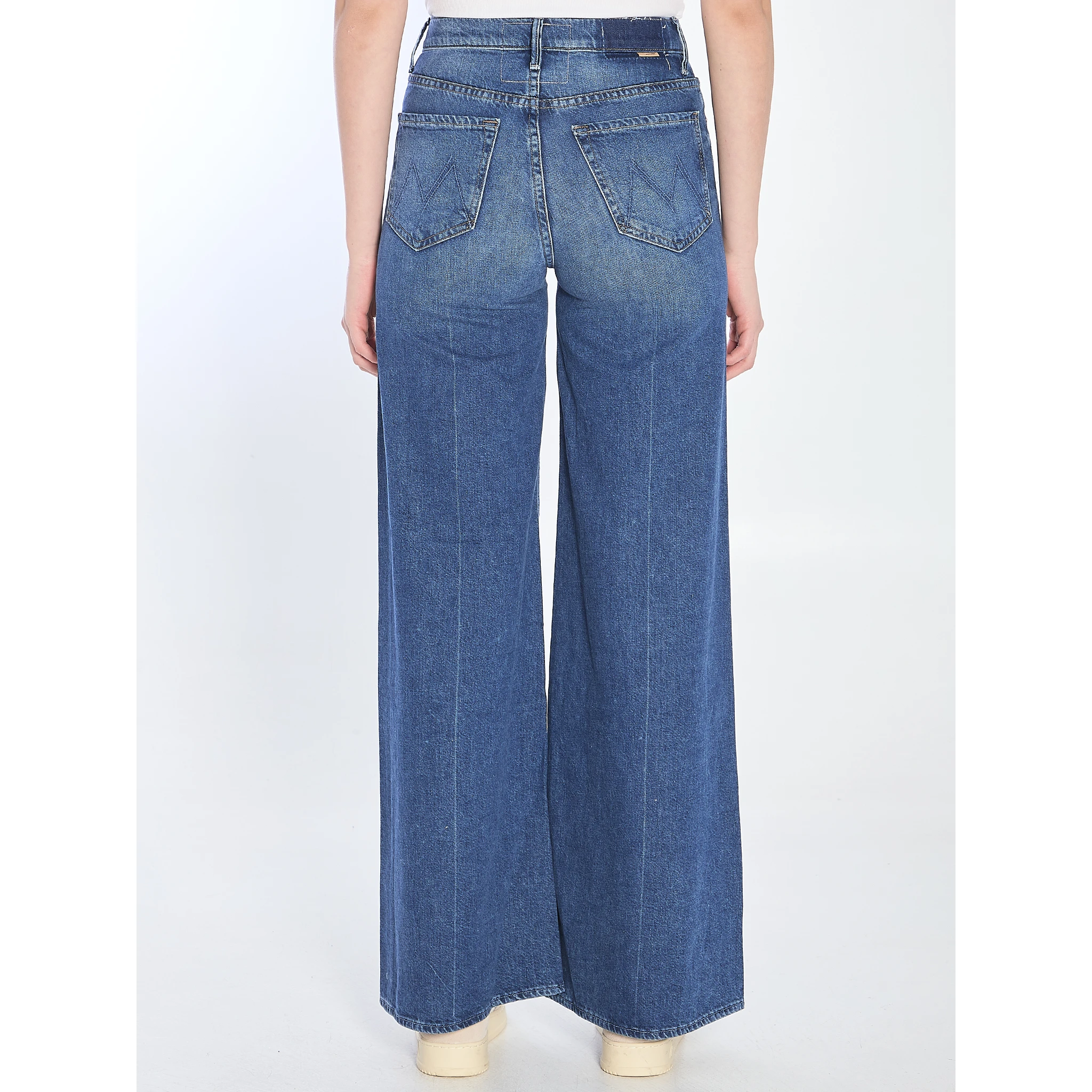 The Swisher Sneak Fray jeans