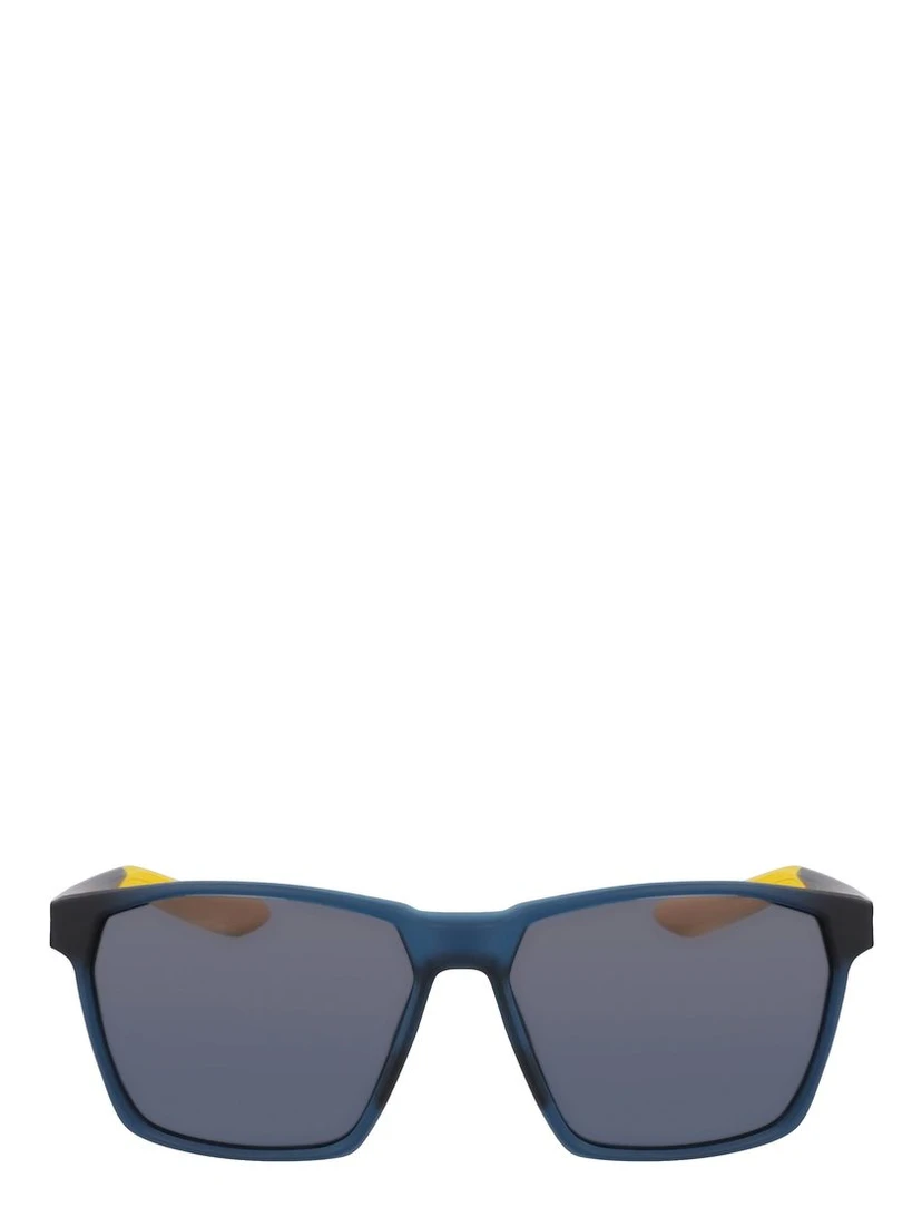 نظارات شمسية زرقاء مصبوبة