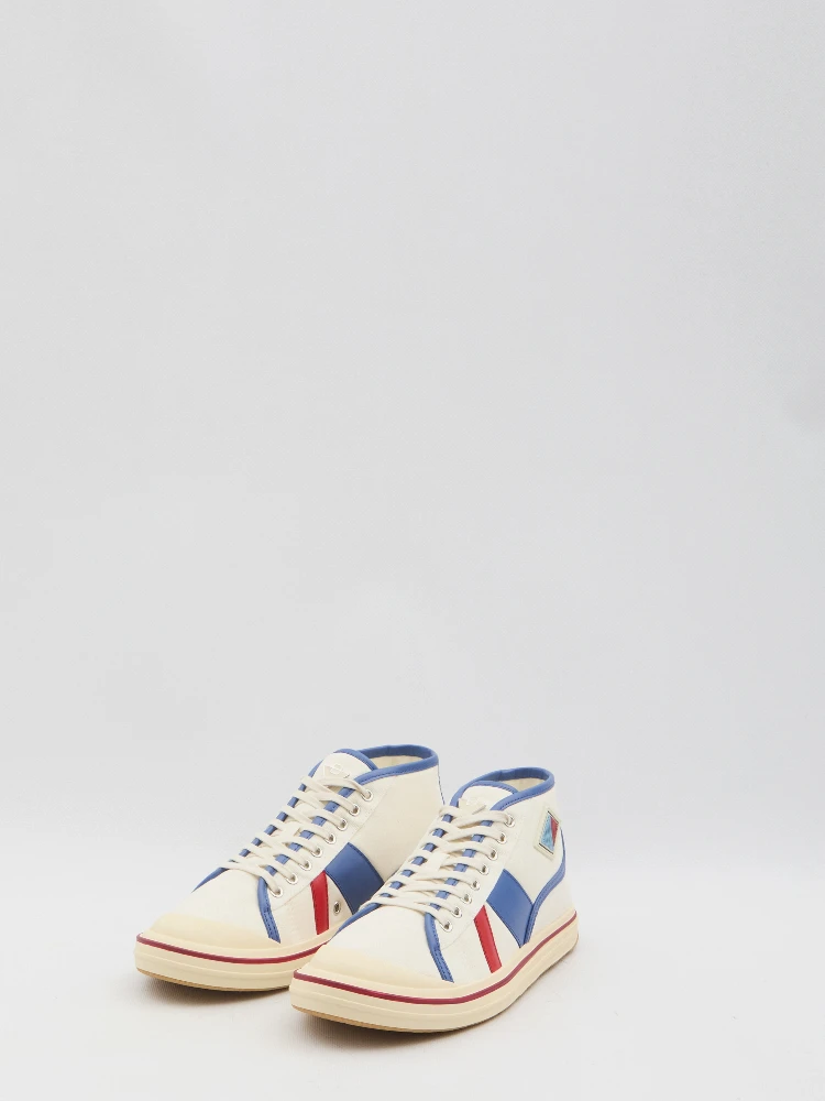 Men Eliot Sneakers In Blue alternative