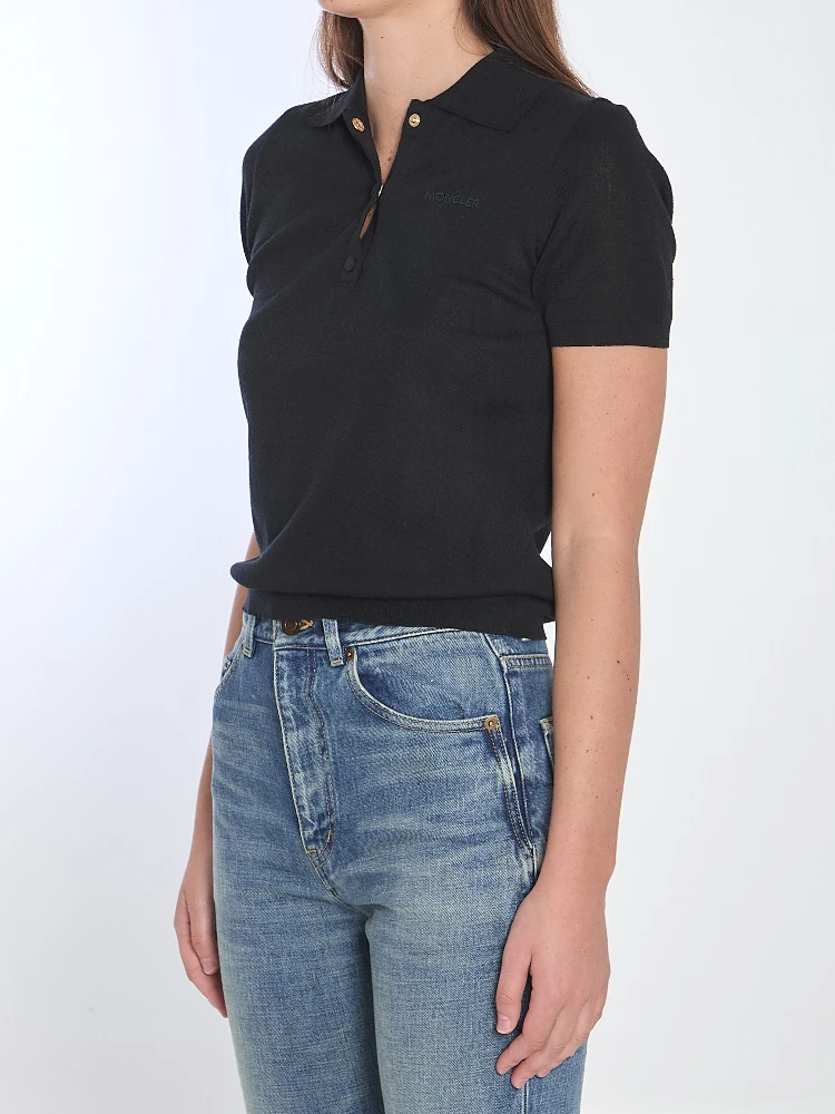 Polo shirt with embroidered logo alternative