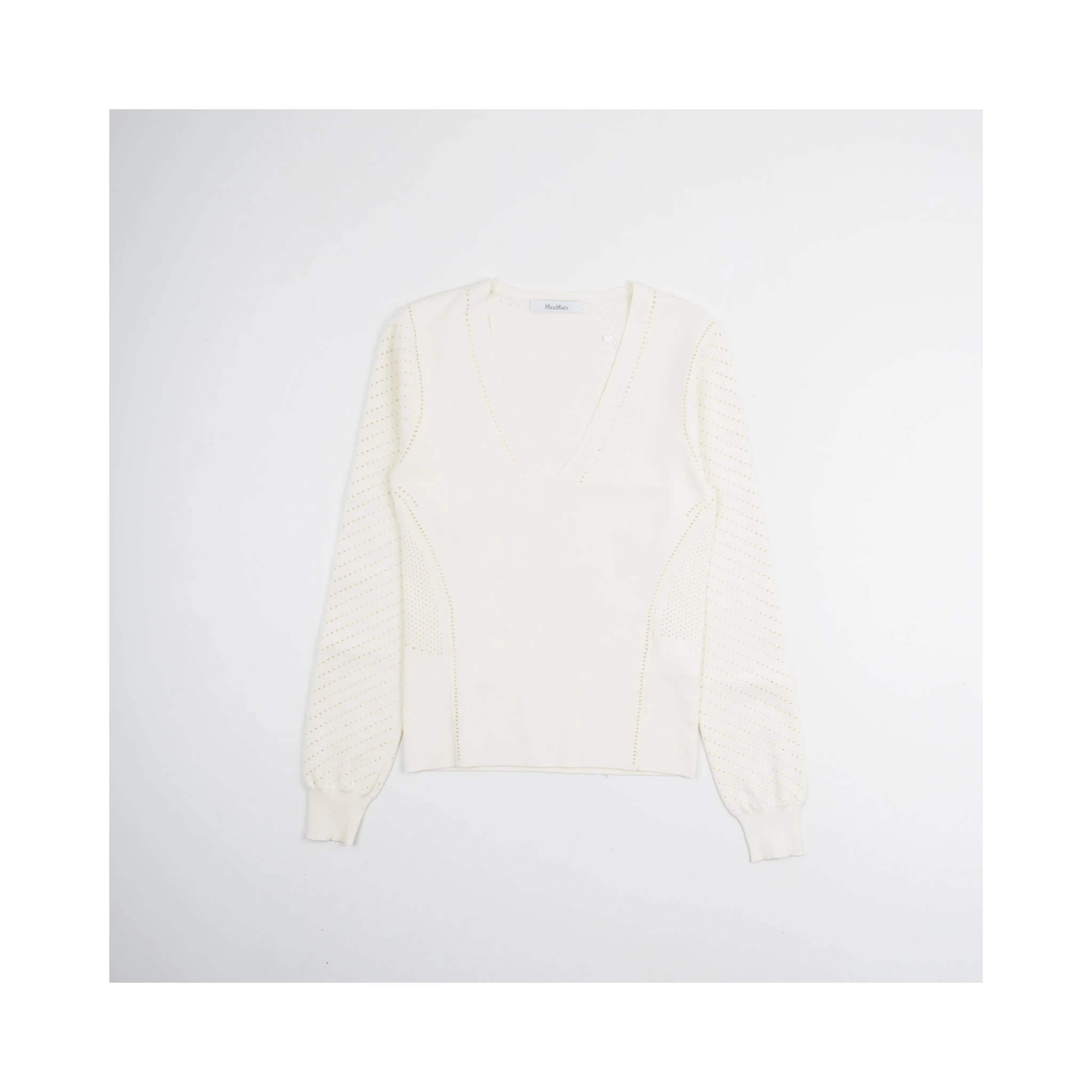 Nadar V-neck Sweater