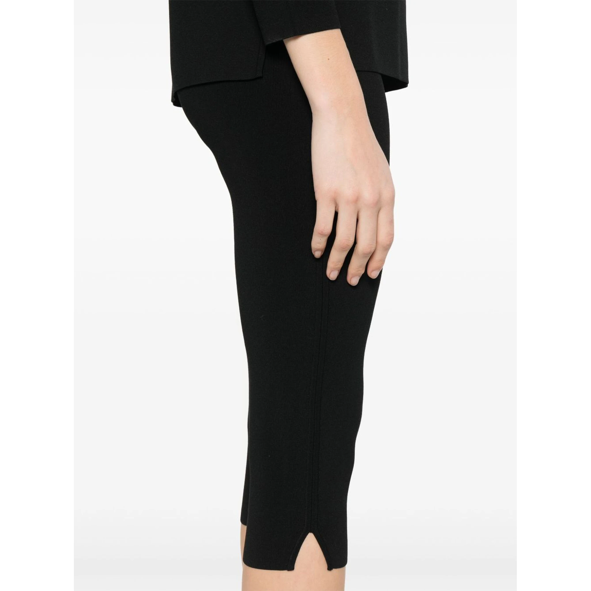 Capri trousers