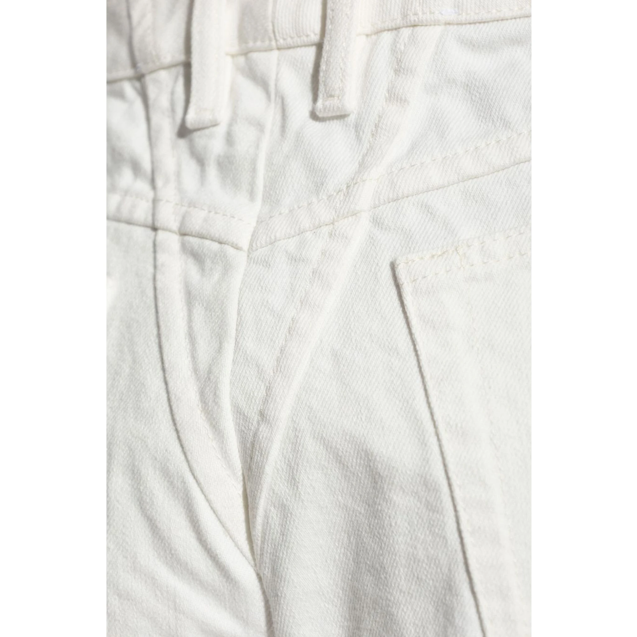 Mid-rise Tapered Jeans In White
