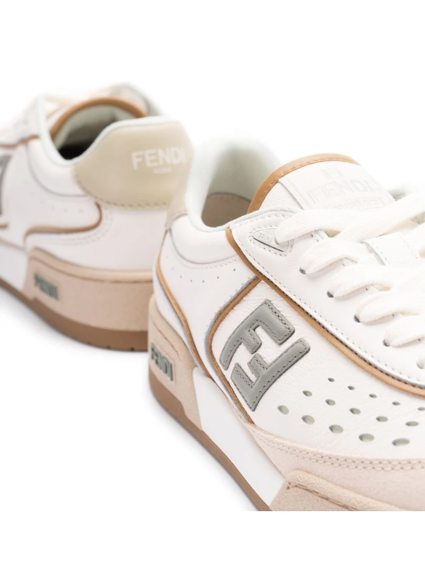 Fendi Sneakers Beige