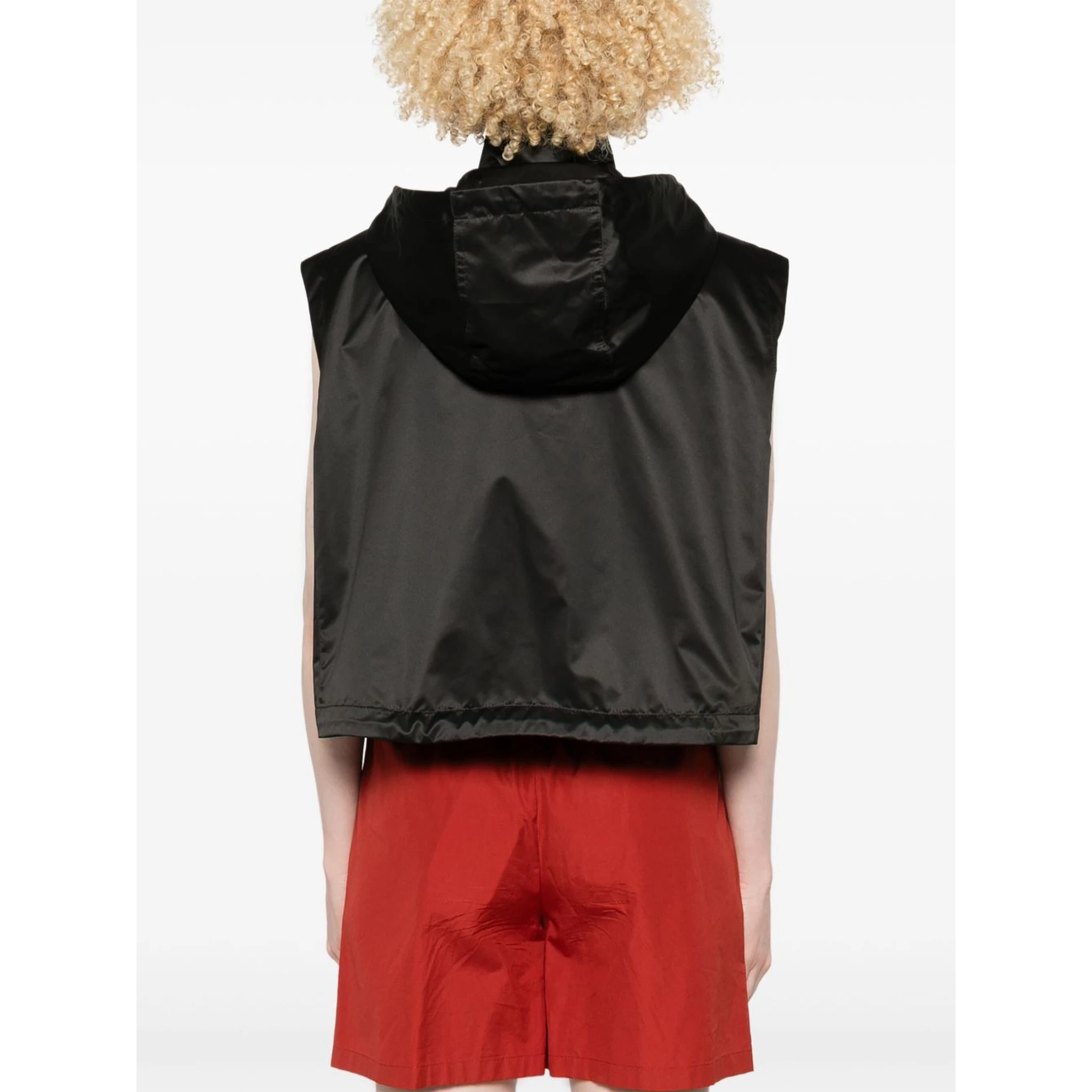 Hooded Zipped Vest In Black