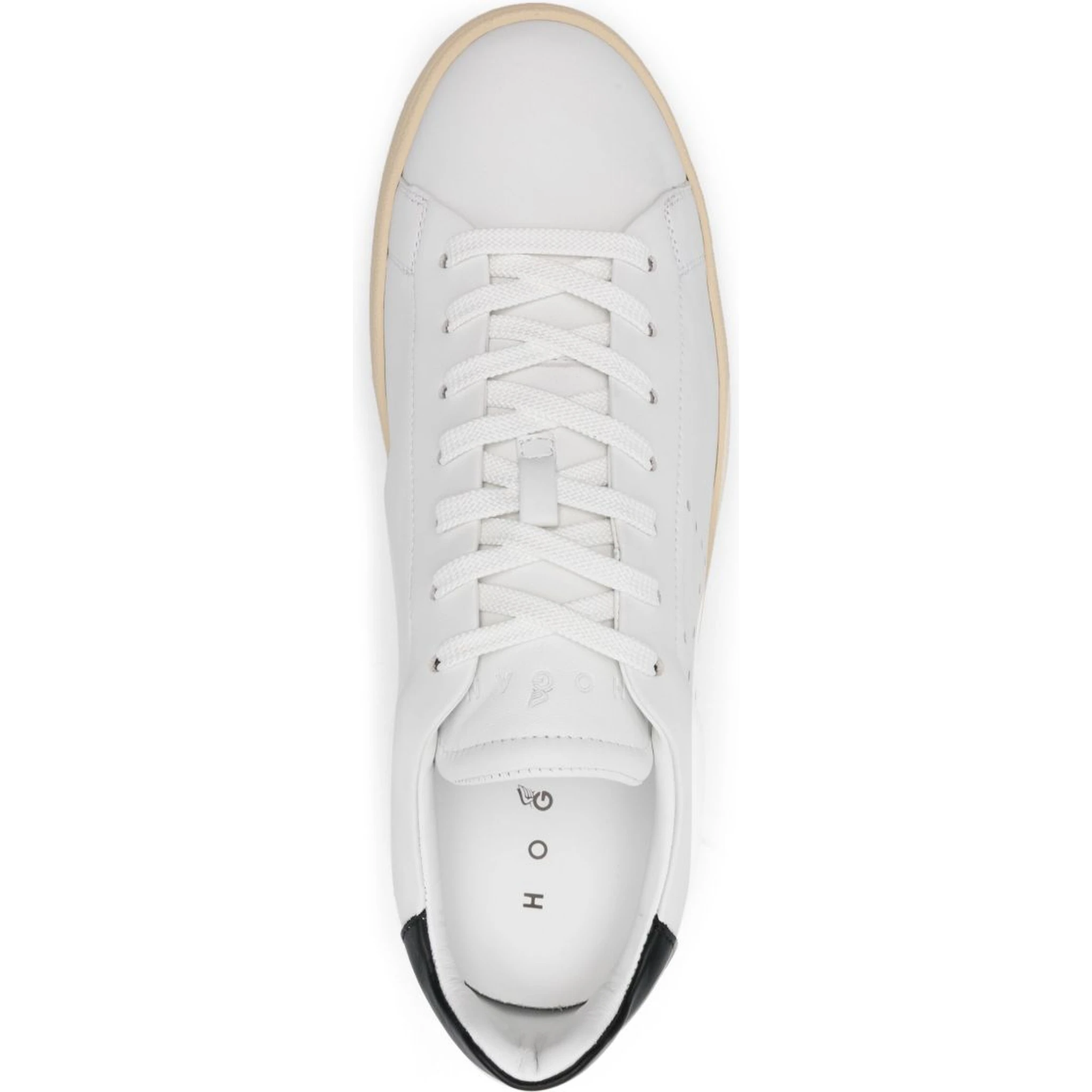H672 Sneakers In White