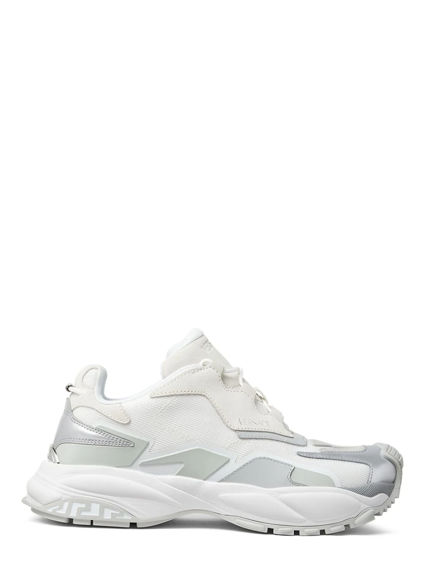 حذاء رياضي من فرزاتشي