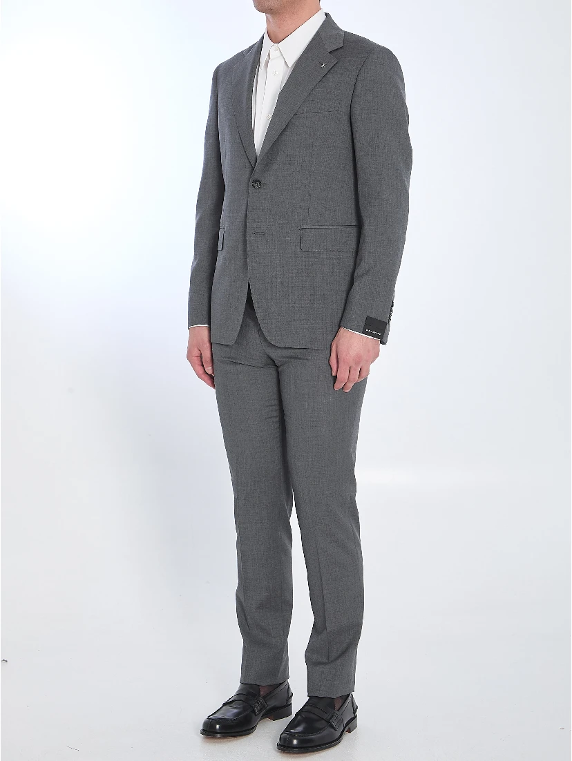 Virgin wool two-piece suit