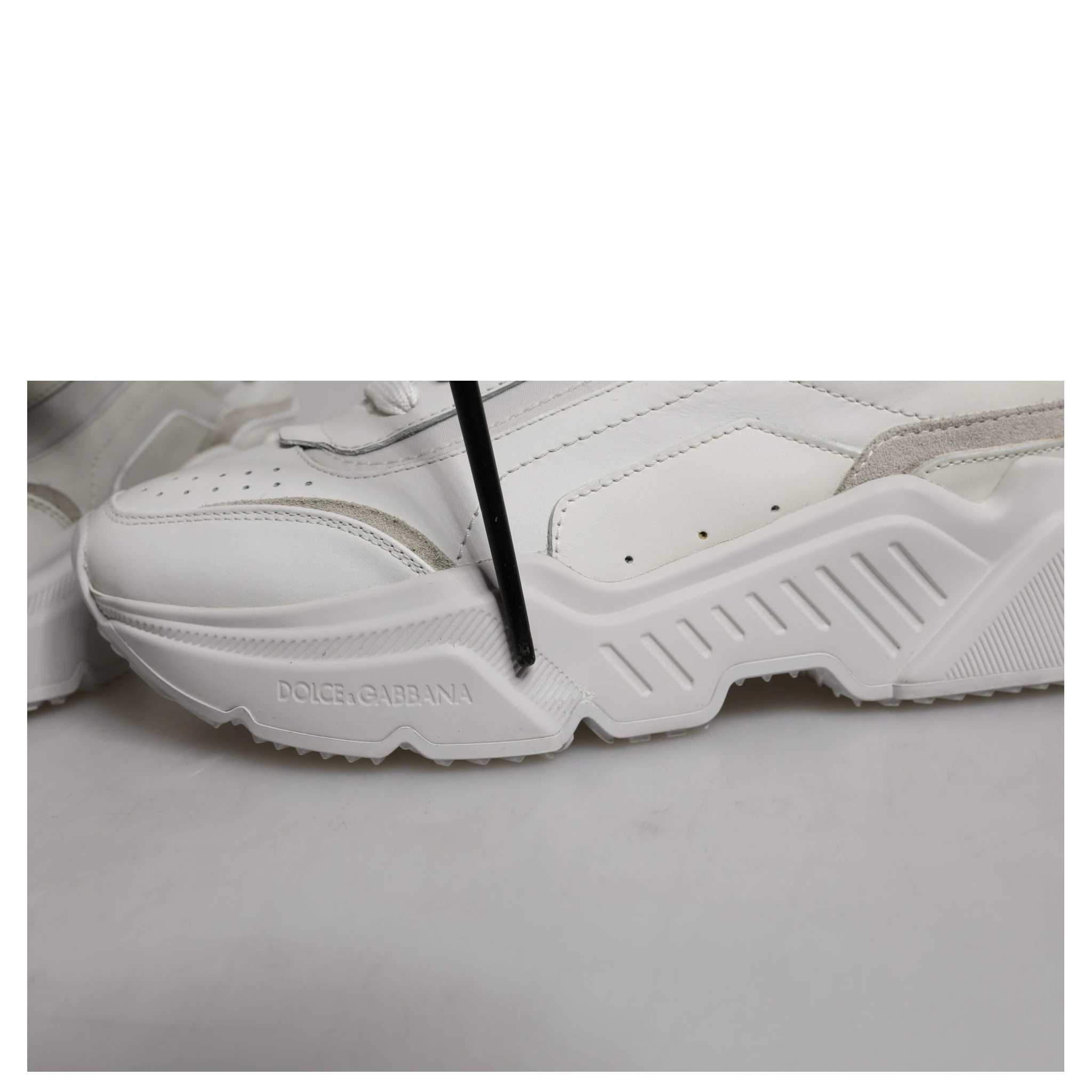 White Daymaster Low Top Sneakers Shoes