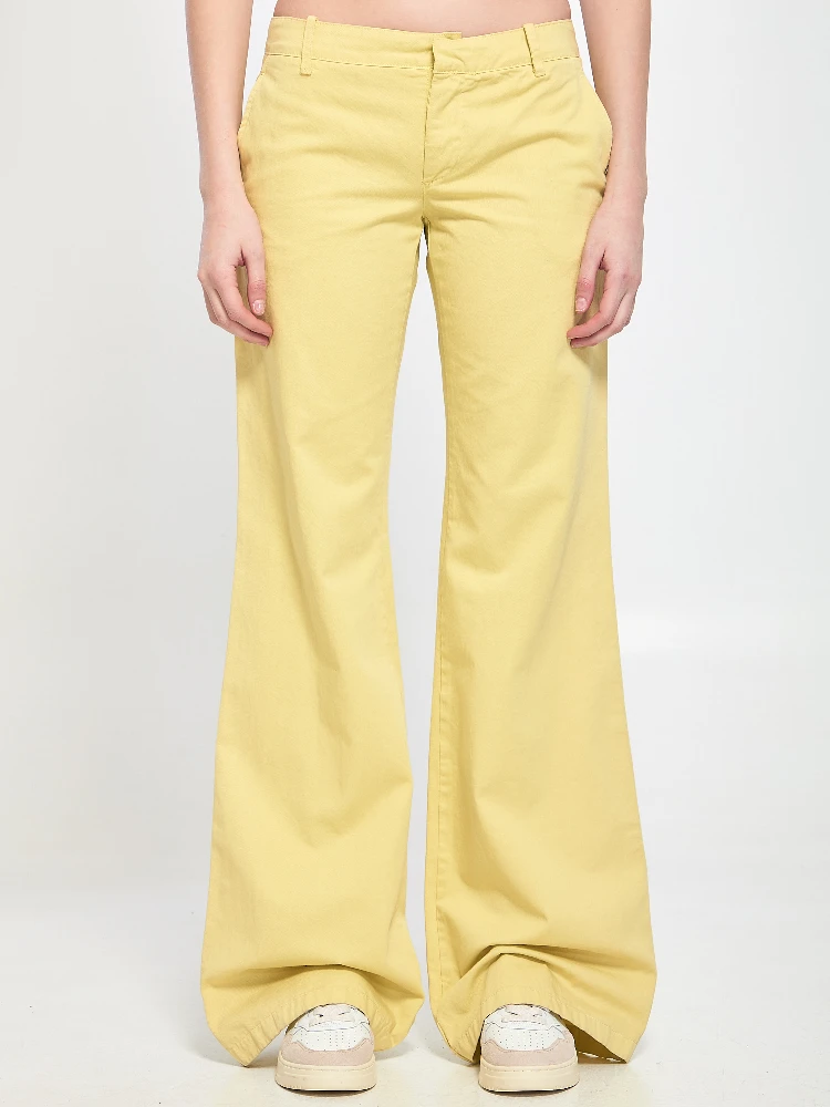 Low-rise trousers