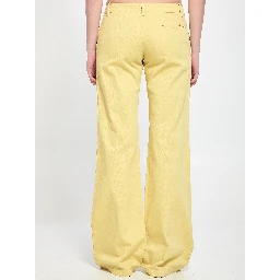Low-rise trousers