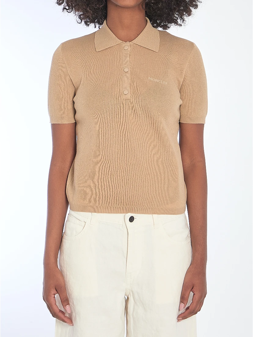 Polo shirt with embroidered logo