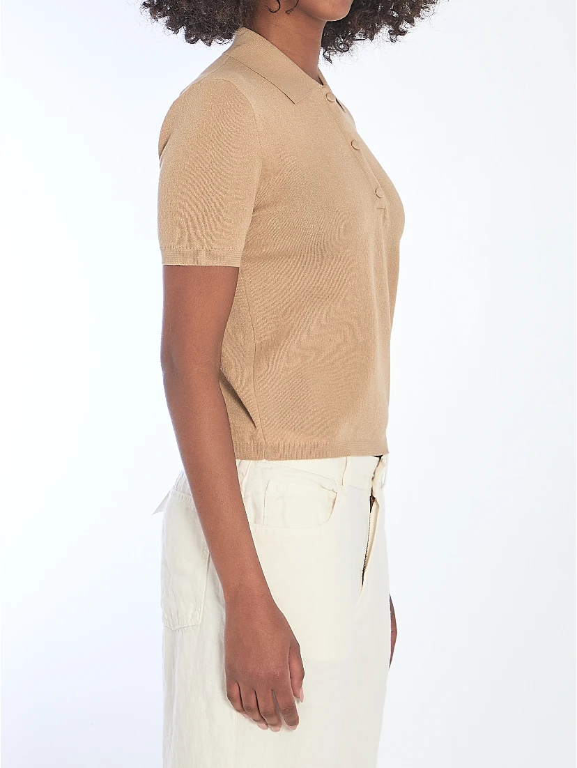 Polo shirt with embroidered logo