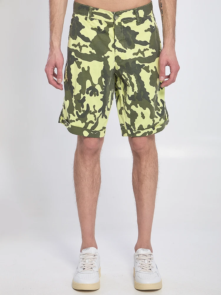 Camouflage bermuda shorts