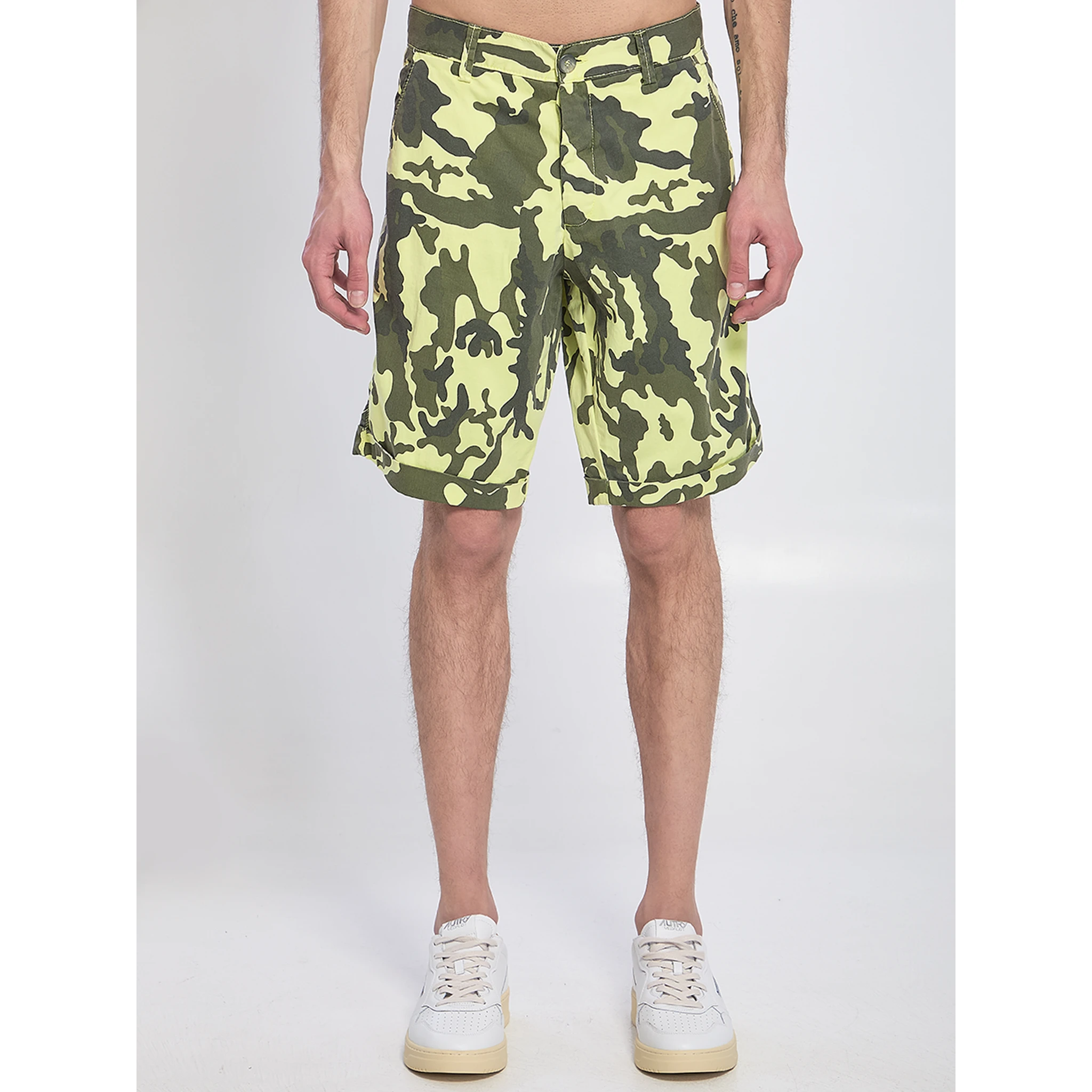 Camouflage bermuda shorts