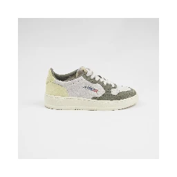 Low Medalist Sneaker