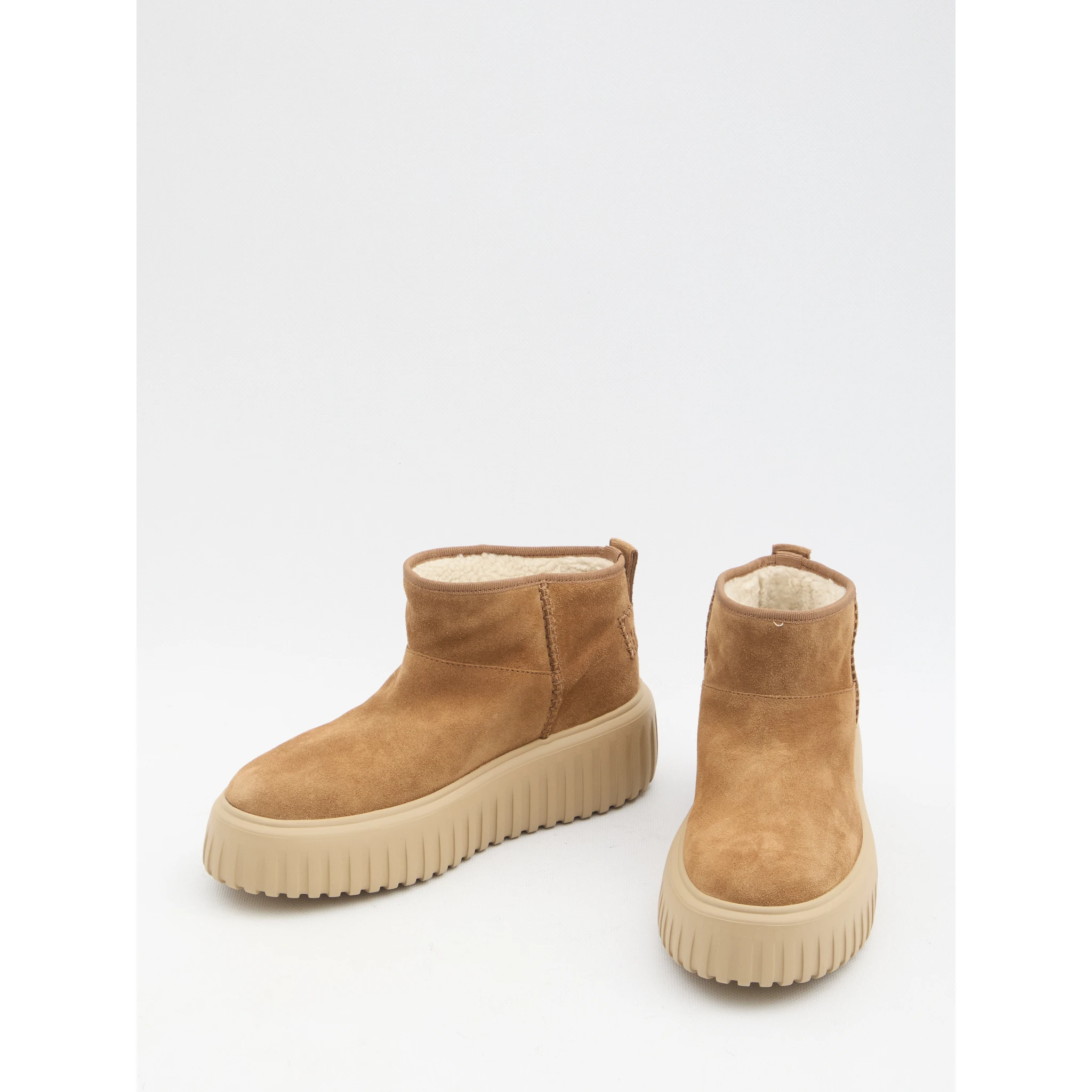 H-stripes low-top boots 