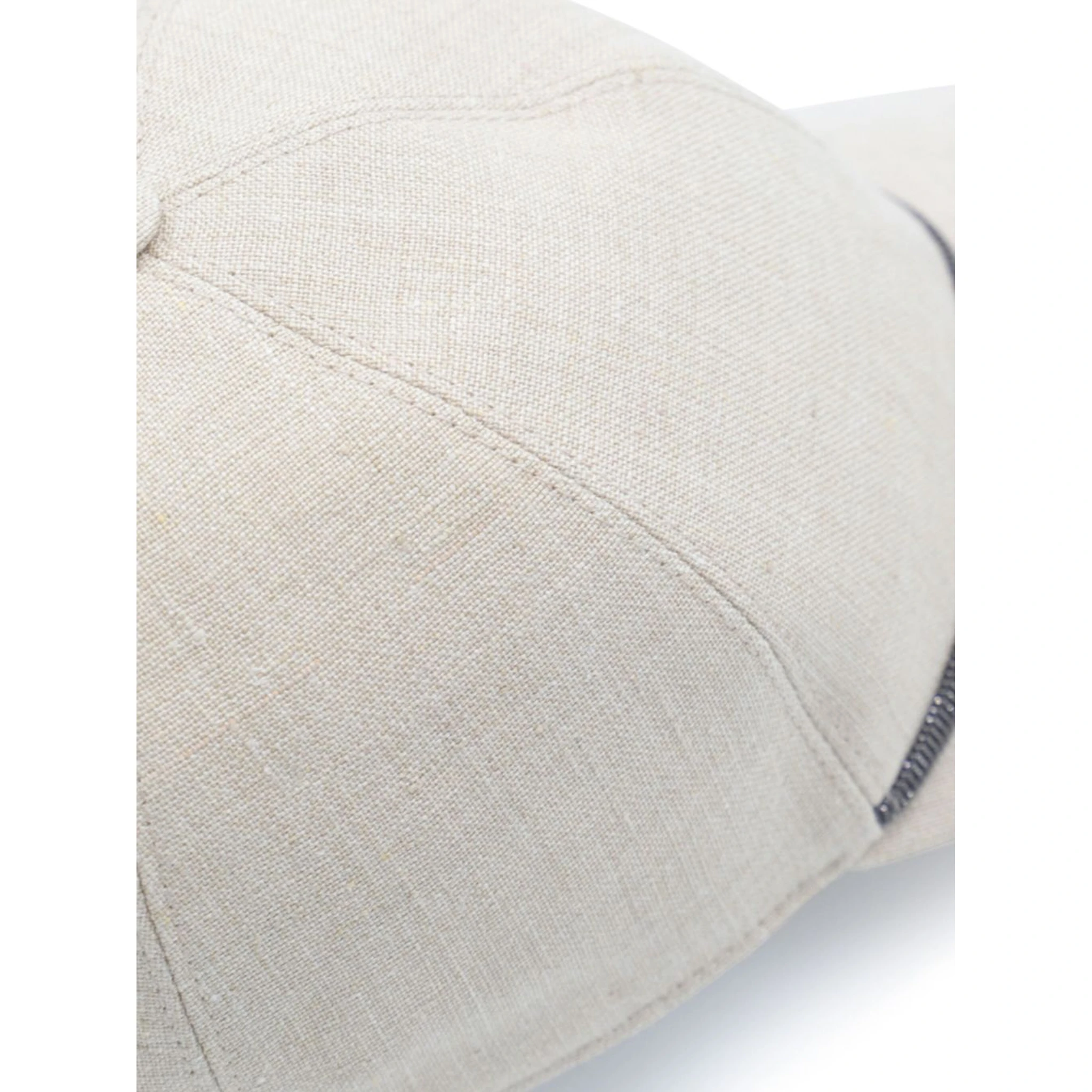 Curved Brim Panelled Textured Top Button Hat In Gray