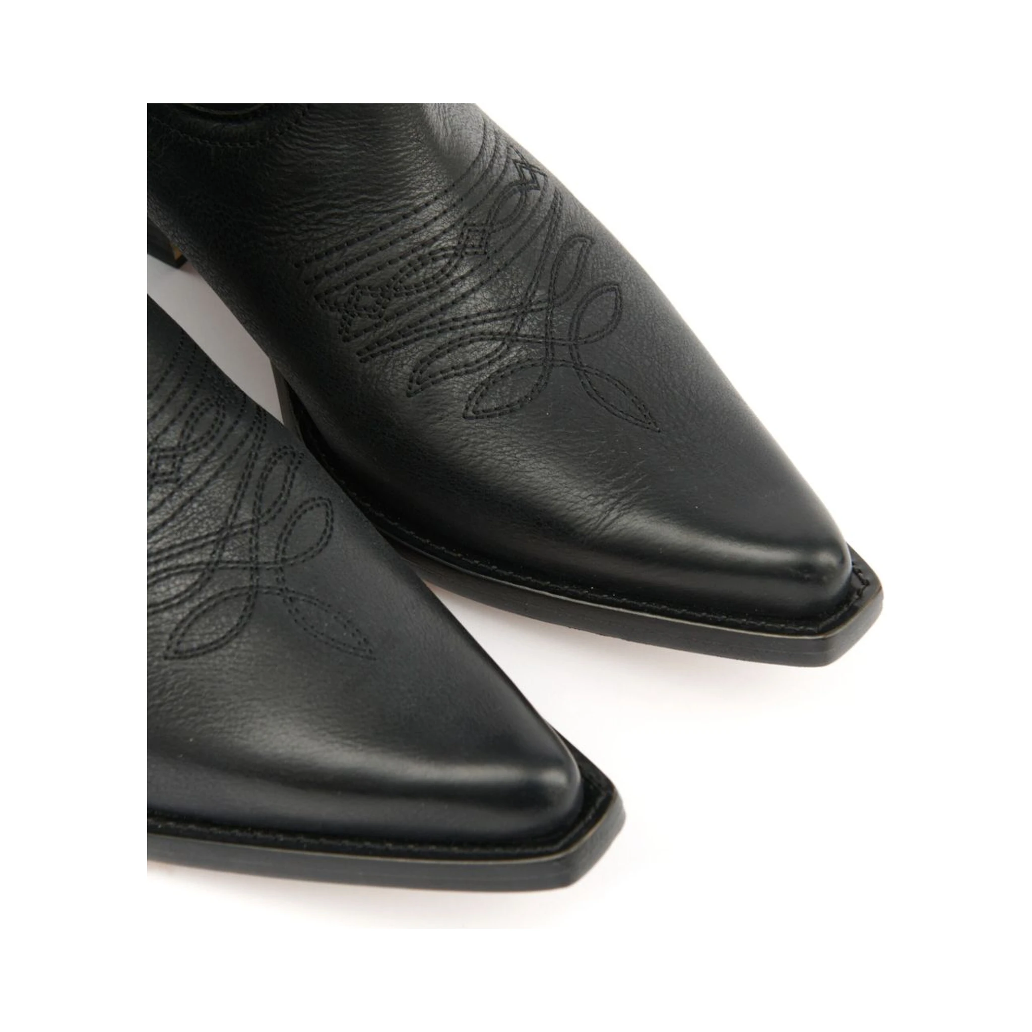 Mm6 By Maison Margiela Pointed Toe High Shaft Black Boots