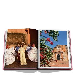 Santo Domingo hardcover book