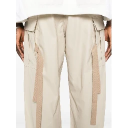 belted trousers