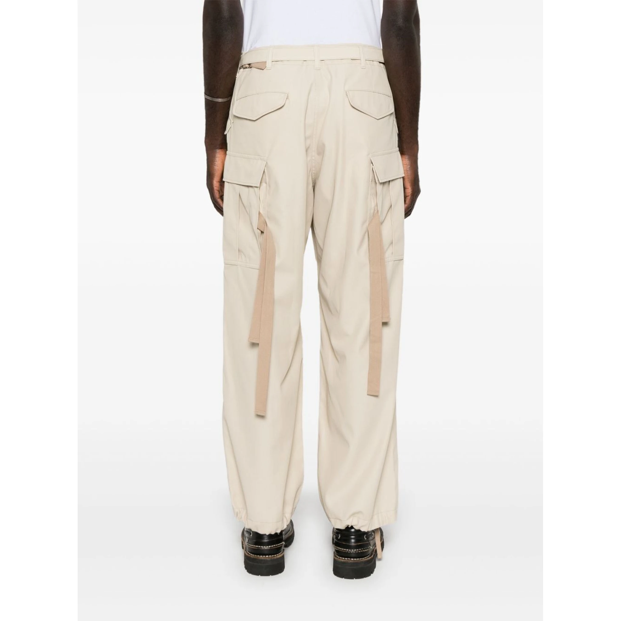 belted trousers