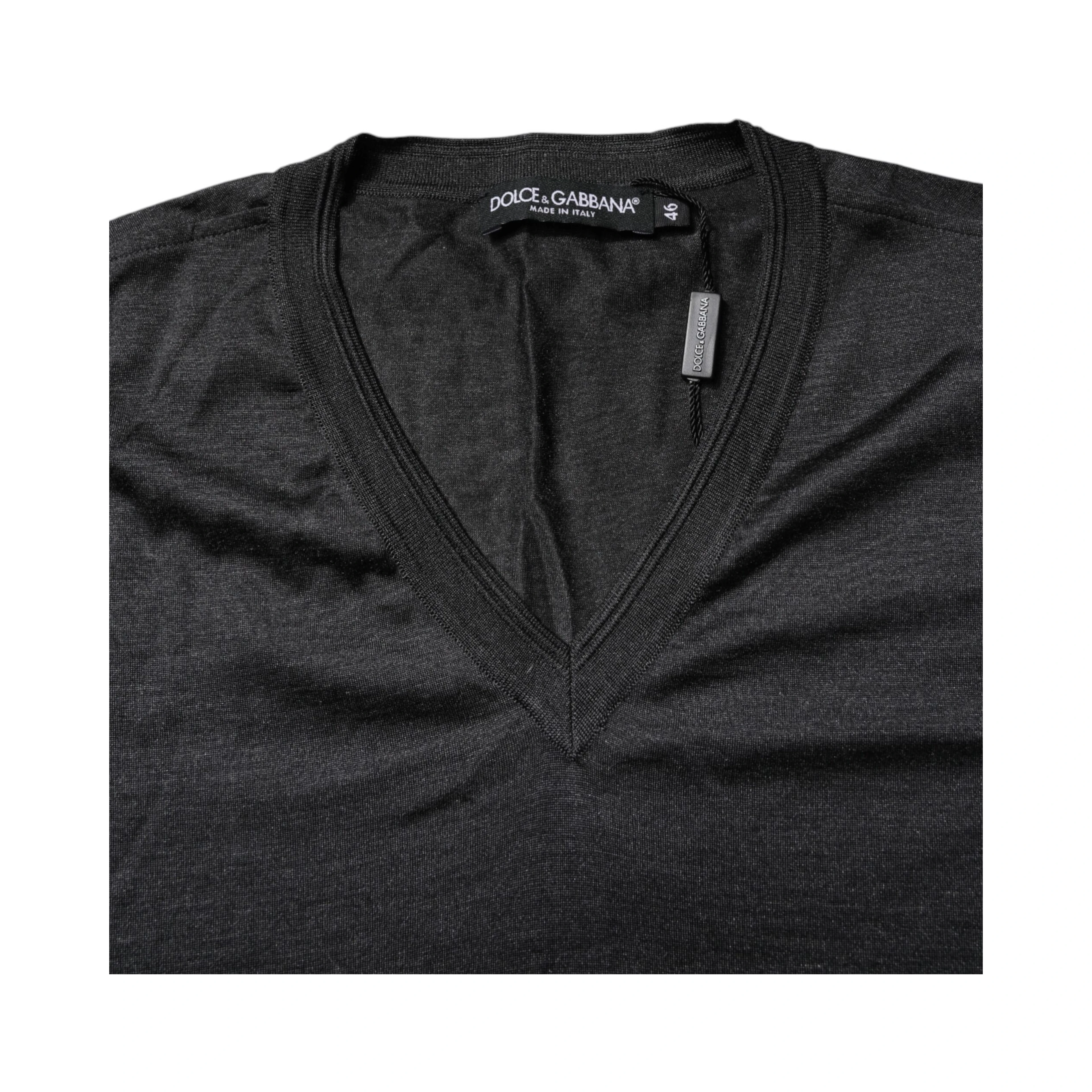Dark Gray Silk V-neck Short Sleeves T-shirt