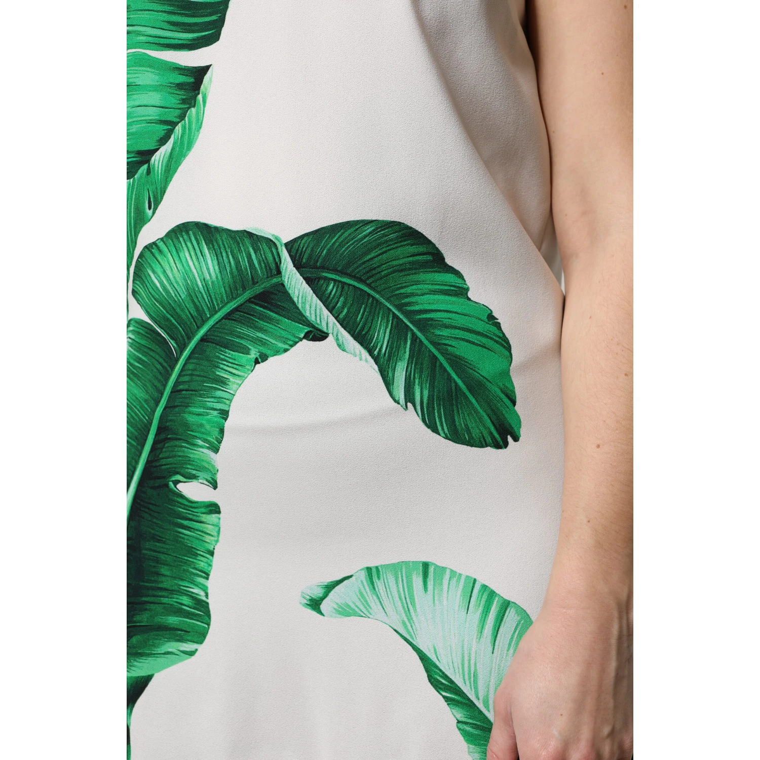 White Banana Leaf Print Round Neck Tank Top