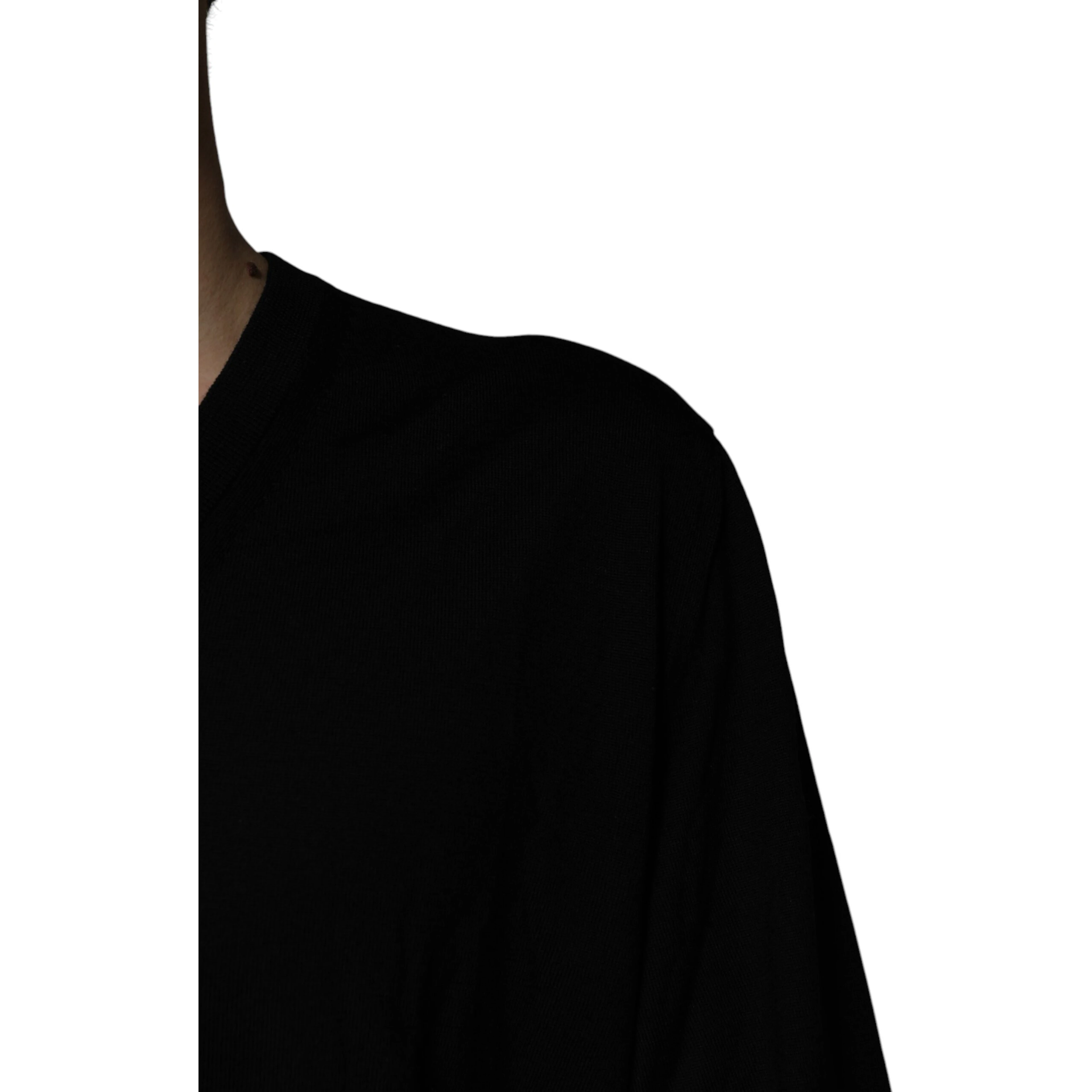 Black Camouflage V-neck Pullover Sweater