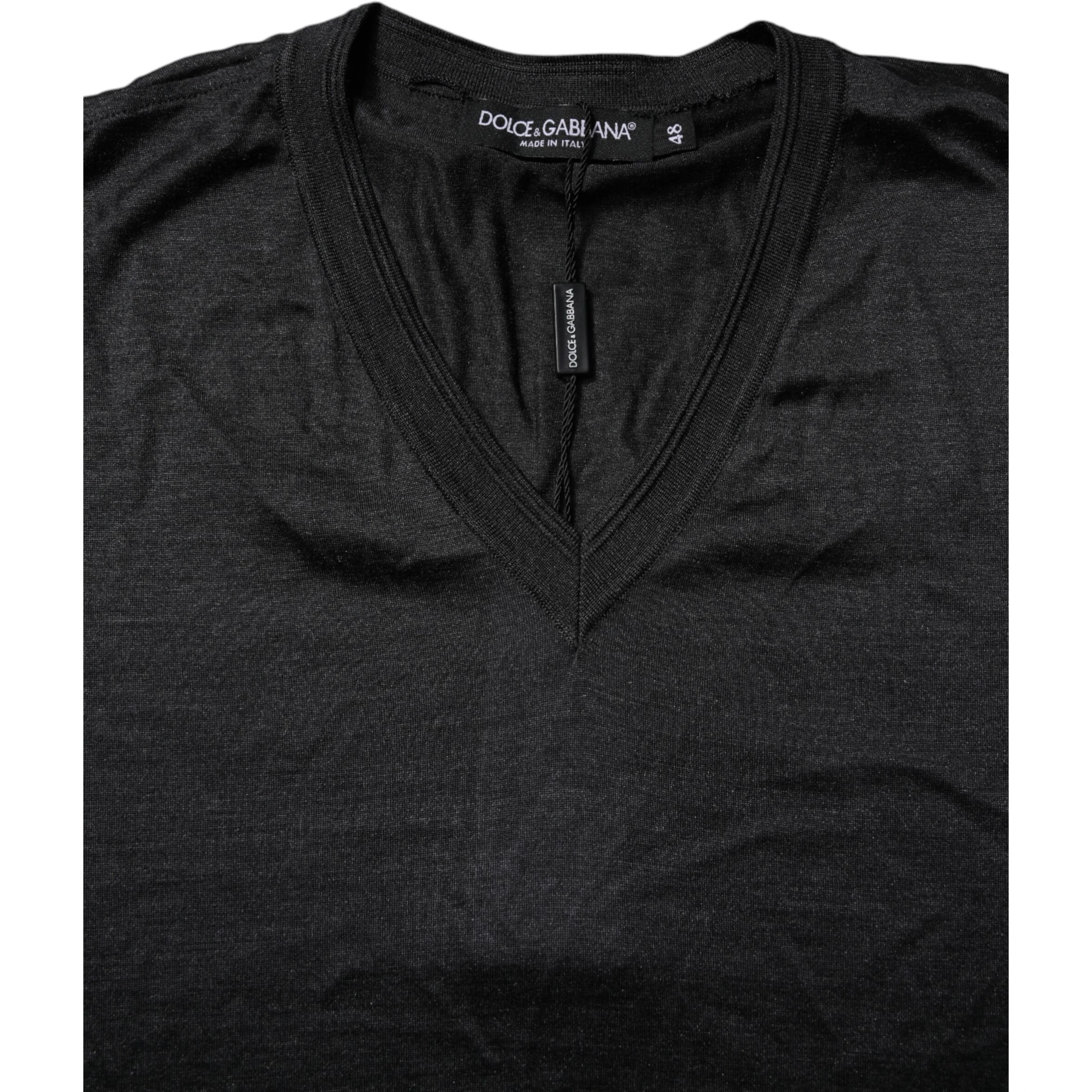 Dark Gray Silk V-neck Short Sleeves T-shirt