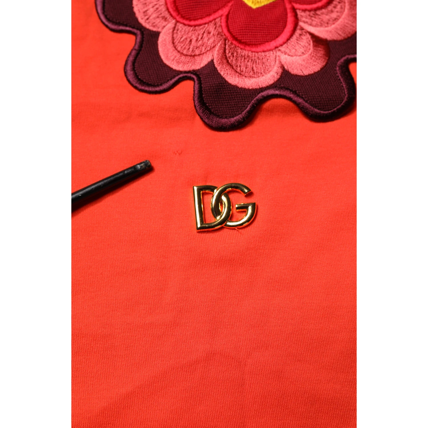 Red Floral Embroidery Cotton Crew Neck T-shirt