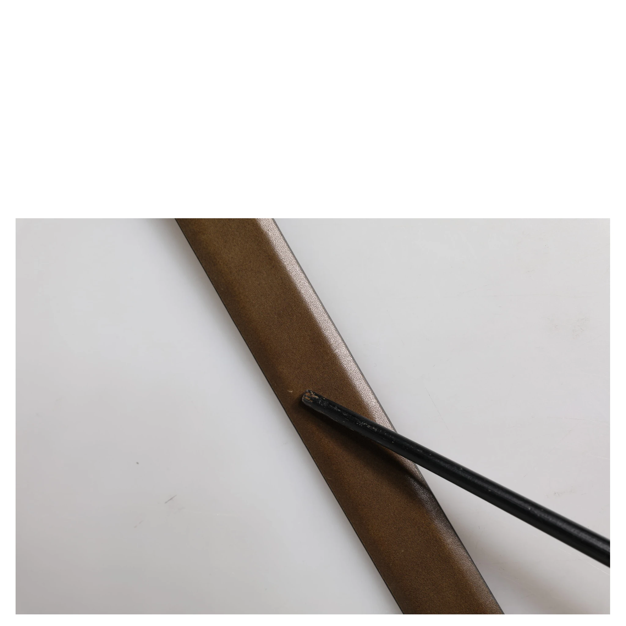 Brown Leather Classic Metal Logo Buckle Belt