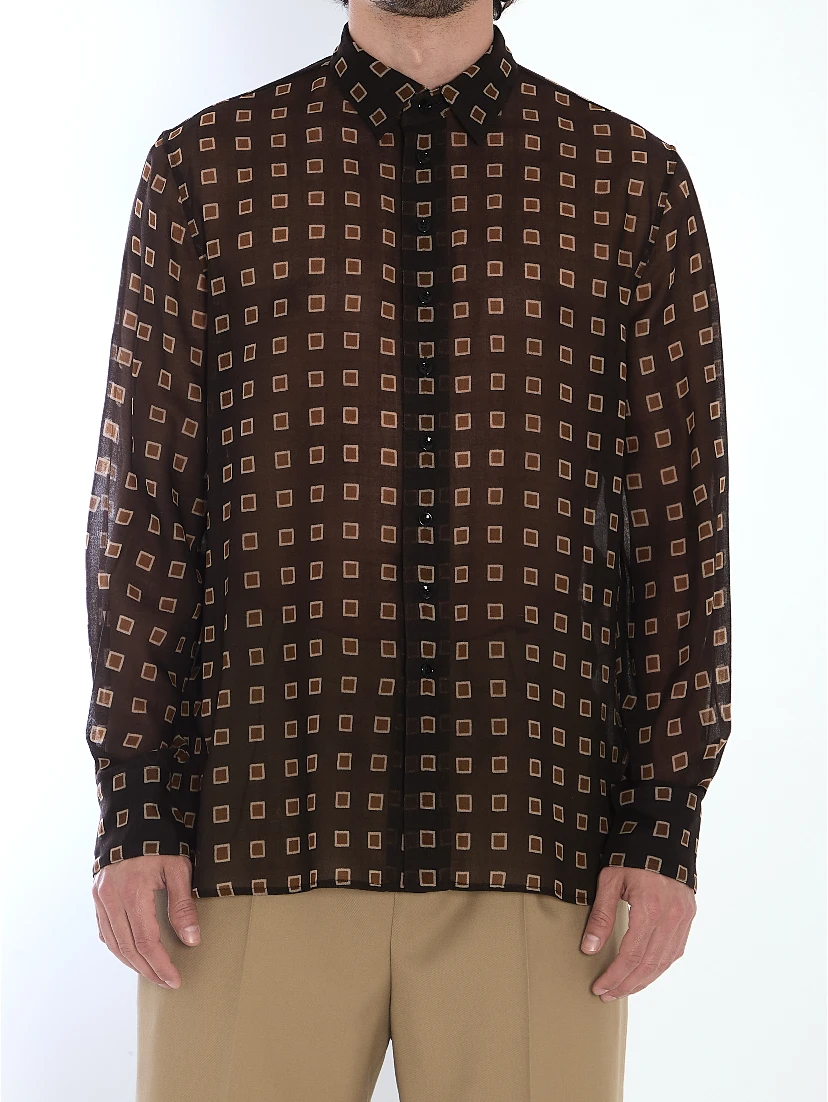 Shirt with geometric pattern