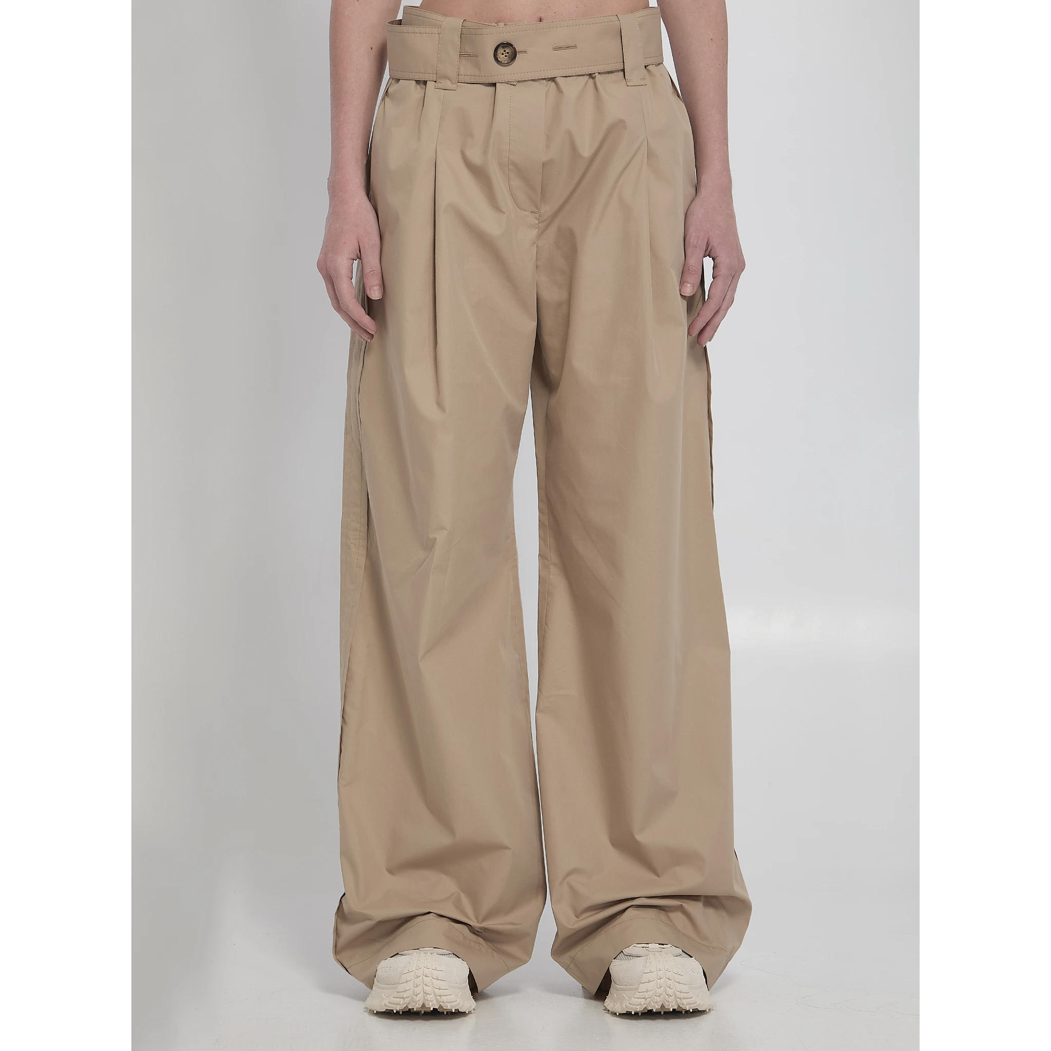 Wide trousers