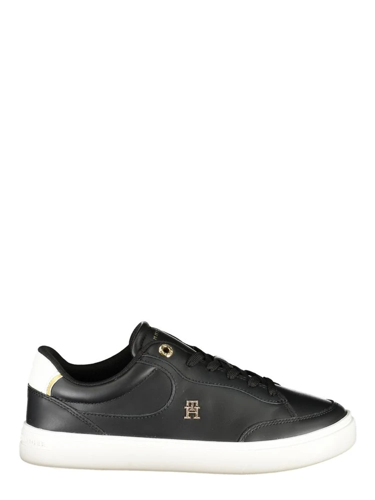 Essential Chic Court Sneakers