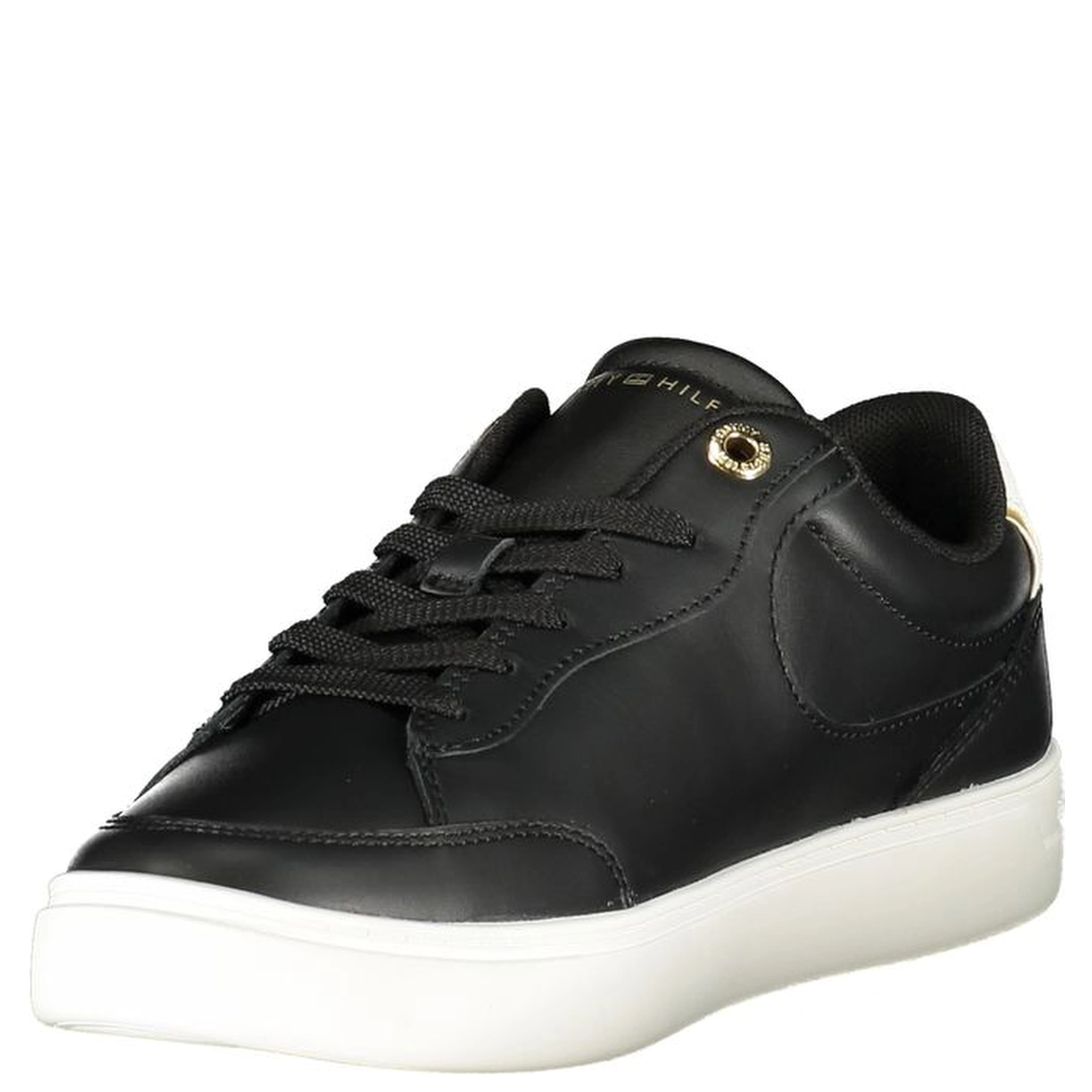 Essential Chic Court Sneakers