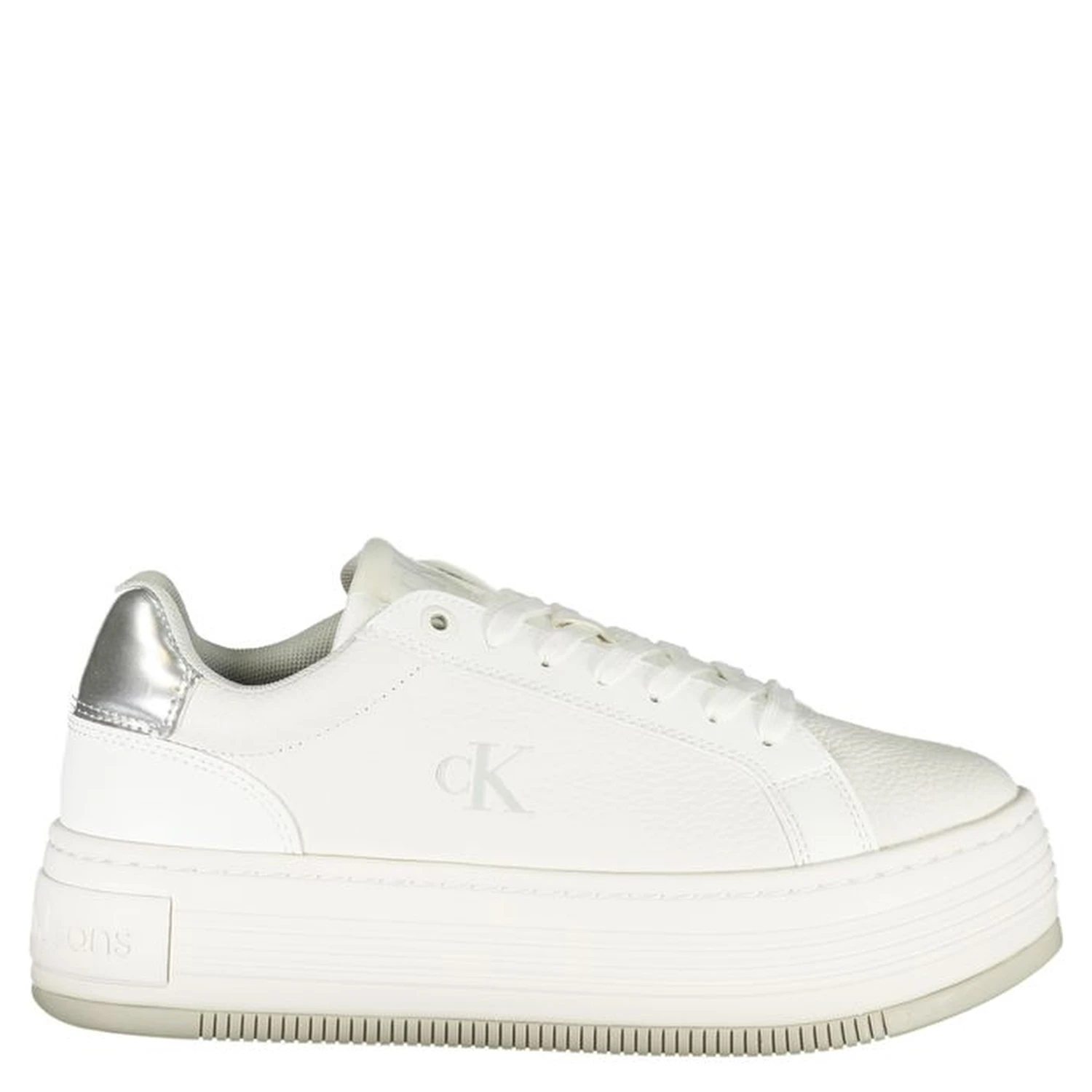 Bold sneaker