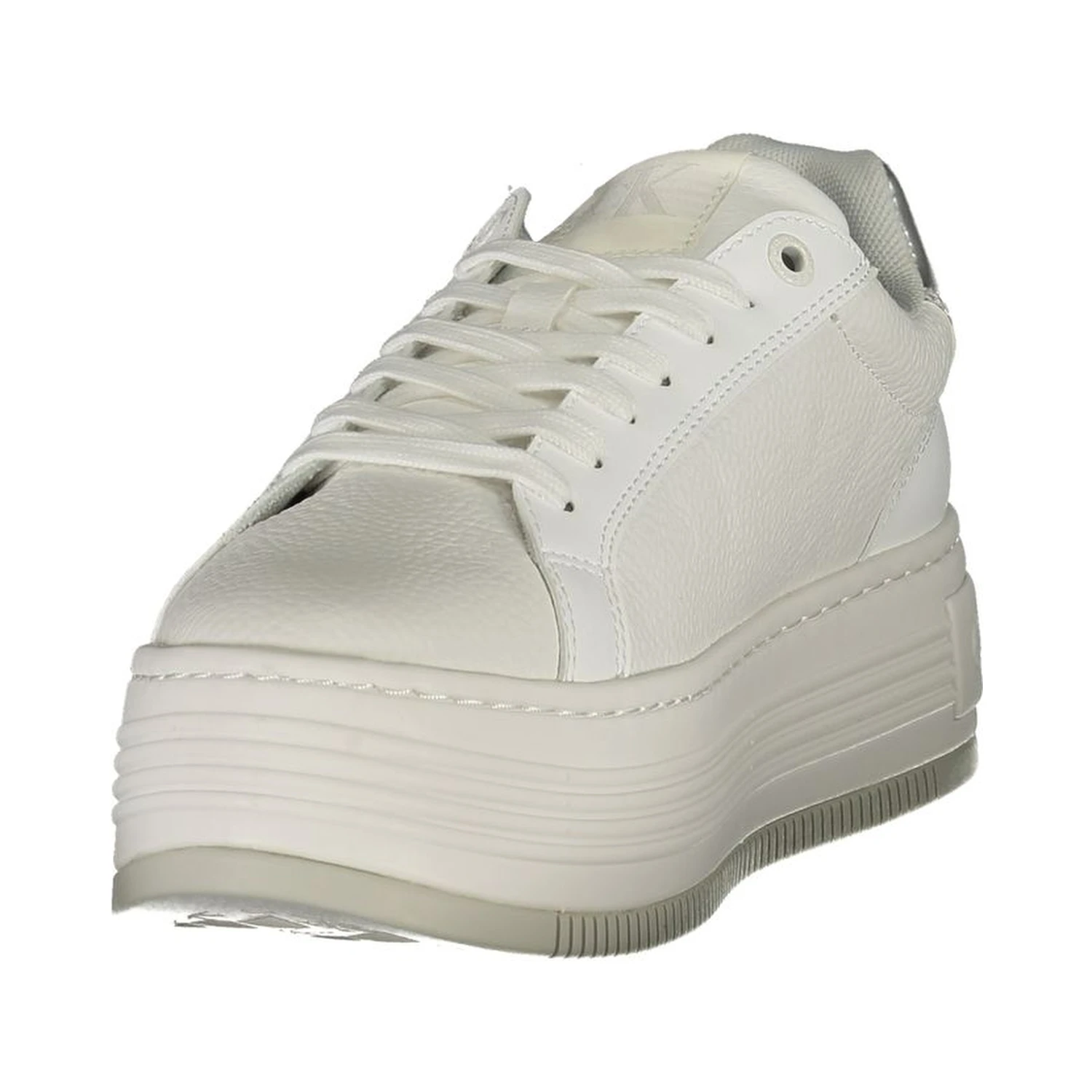 Bold sneaker