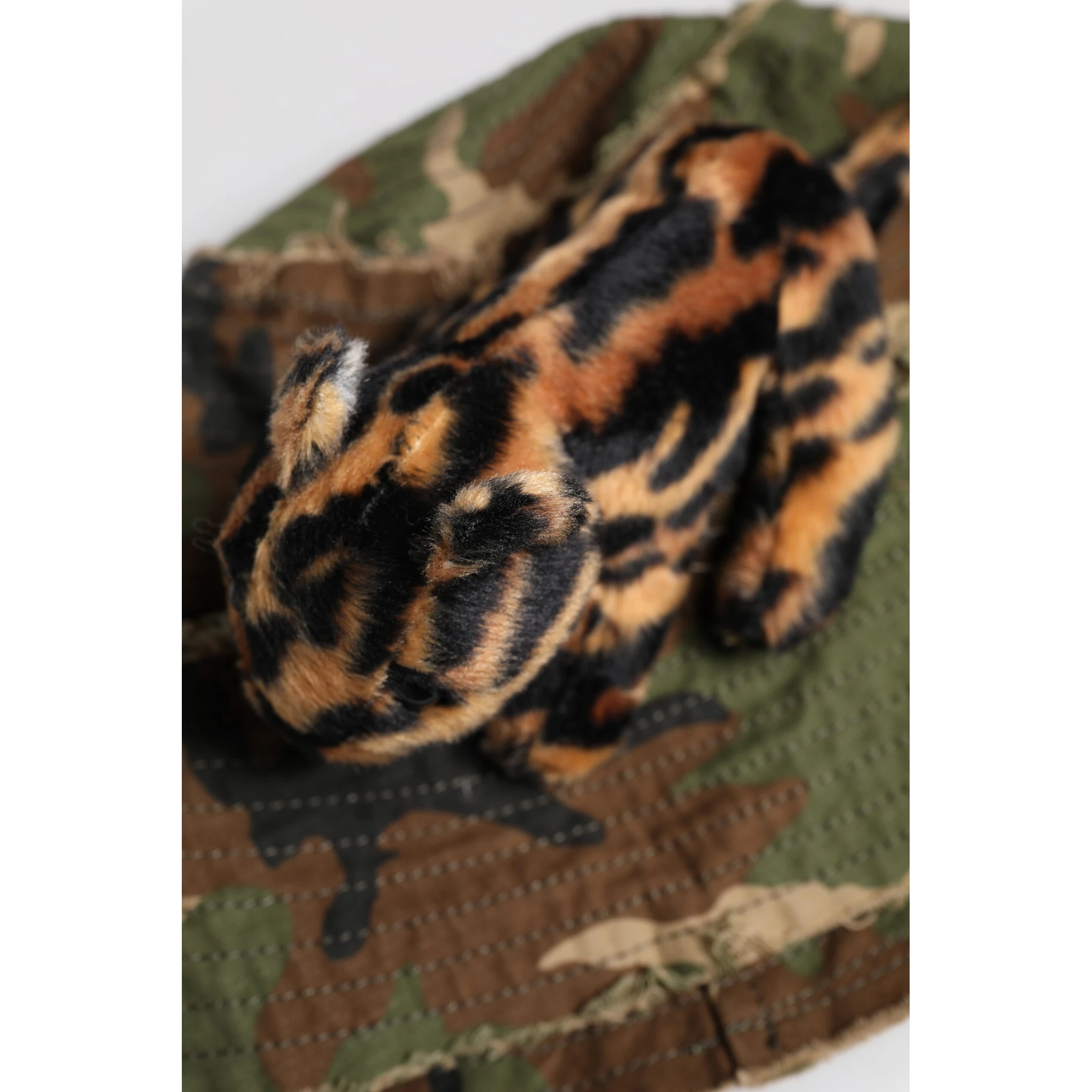 Multicolor Leopard Embellish Wide Brim Bucket Hat