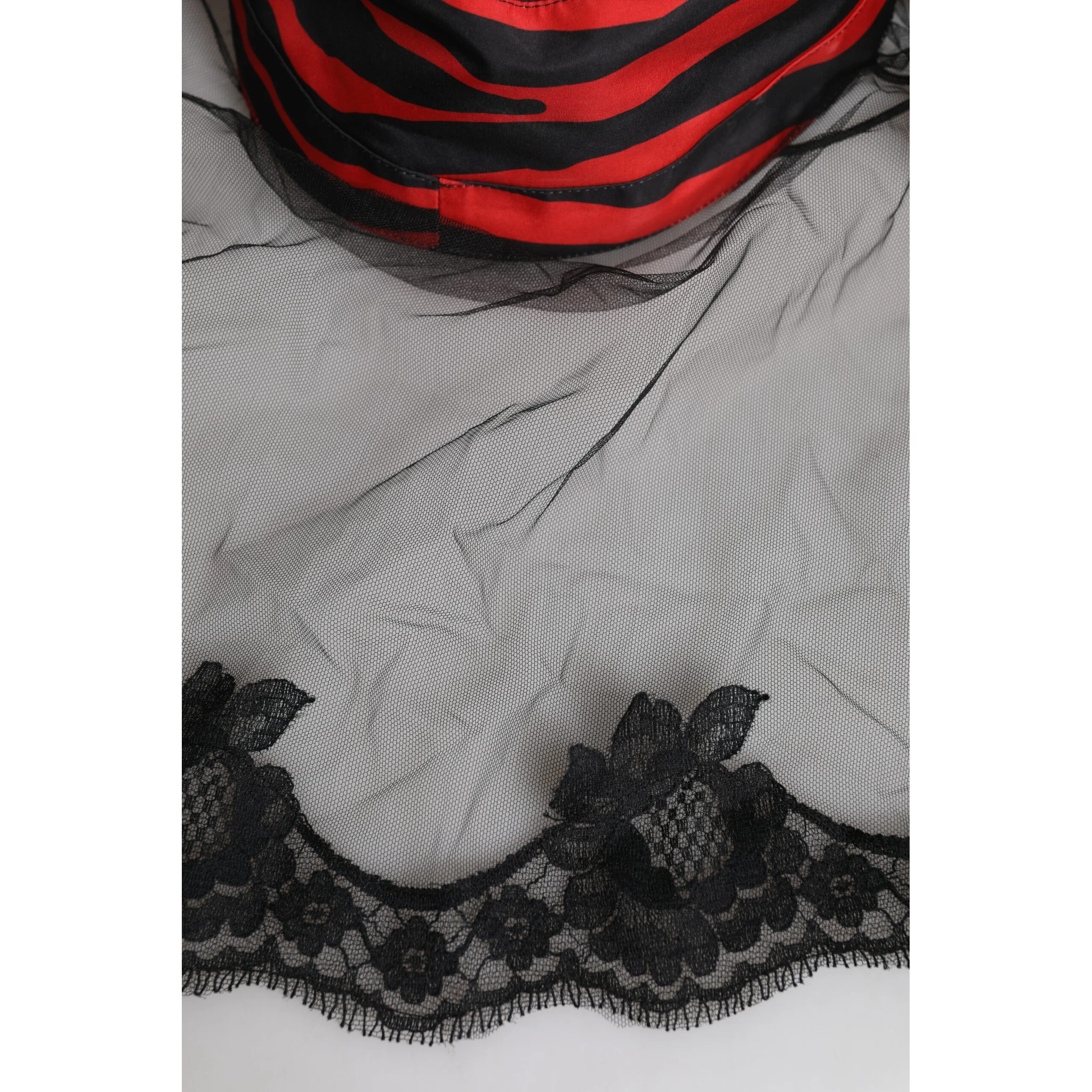 Black Red Stripes Lace Tulle Bucket Hat